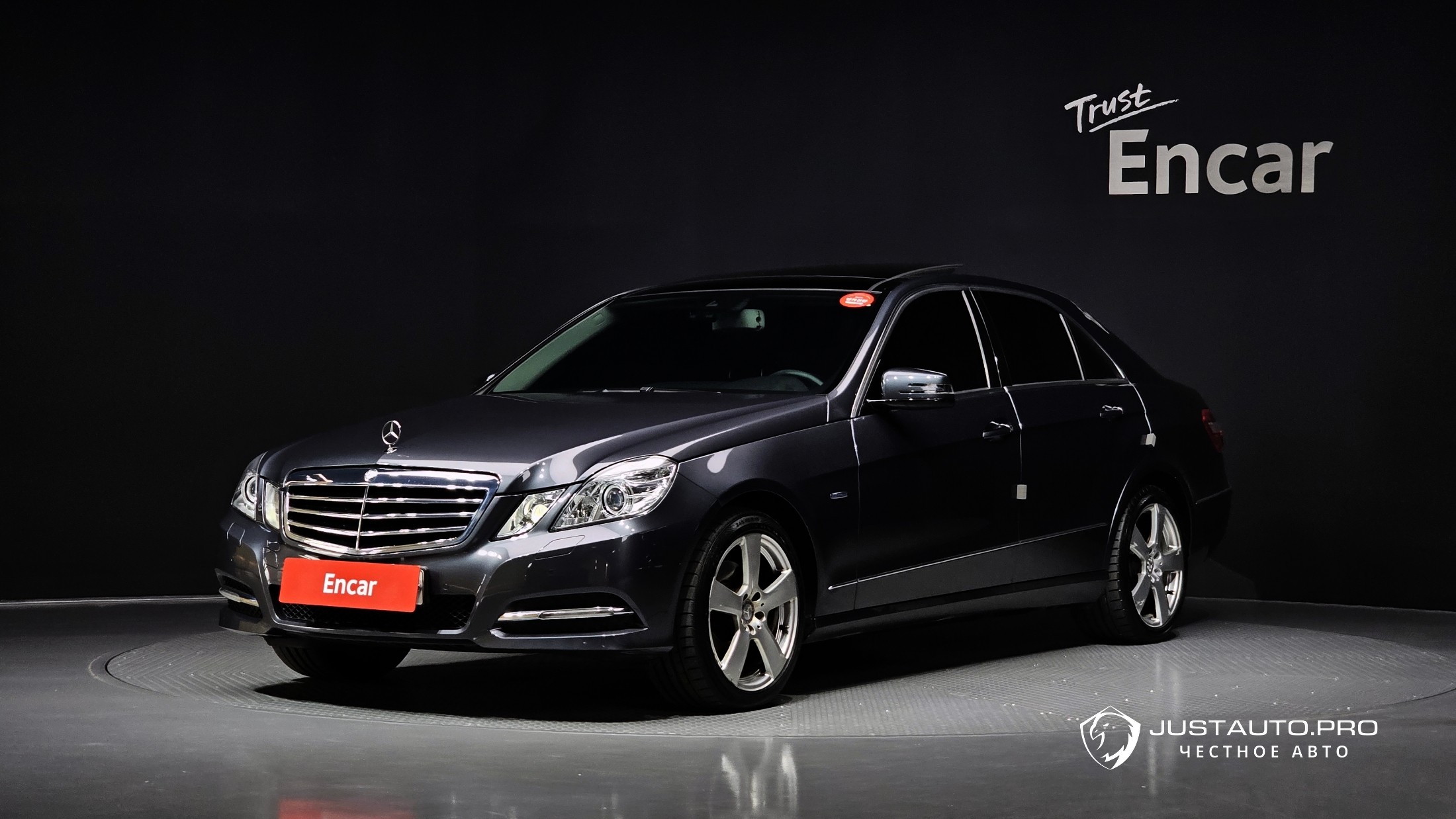Автомобиль Mercedes-Benz E-Class