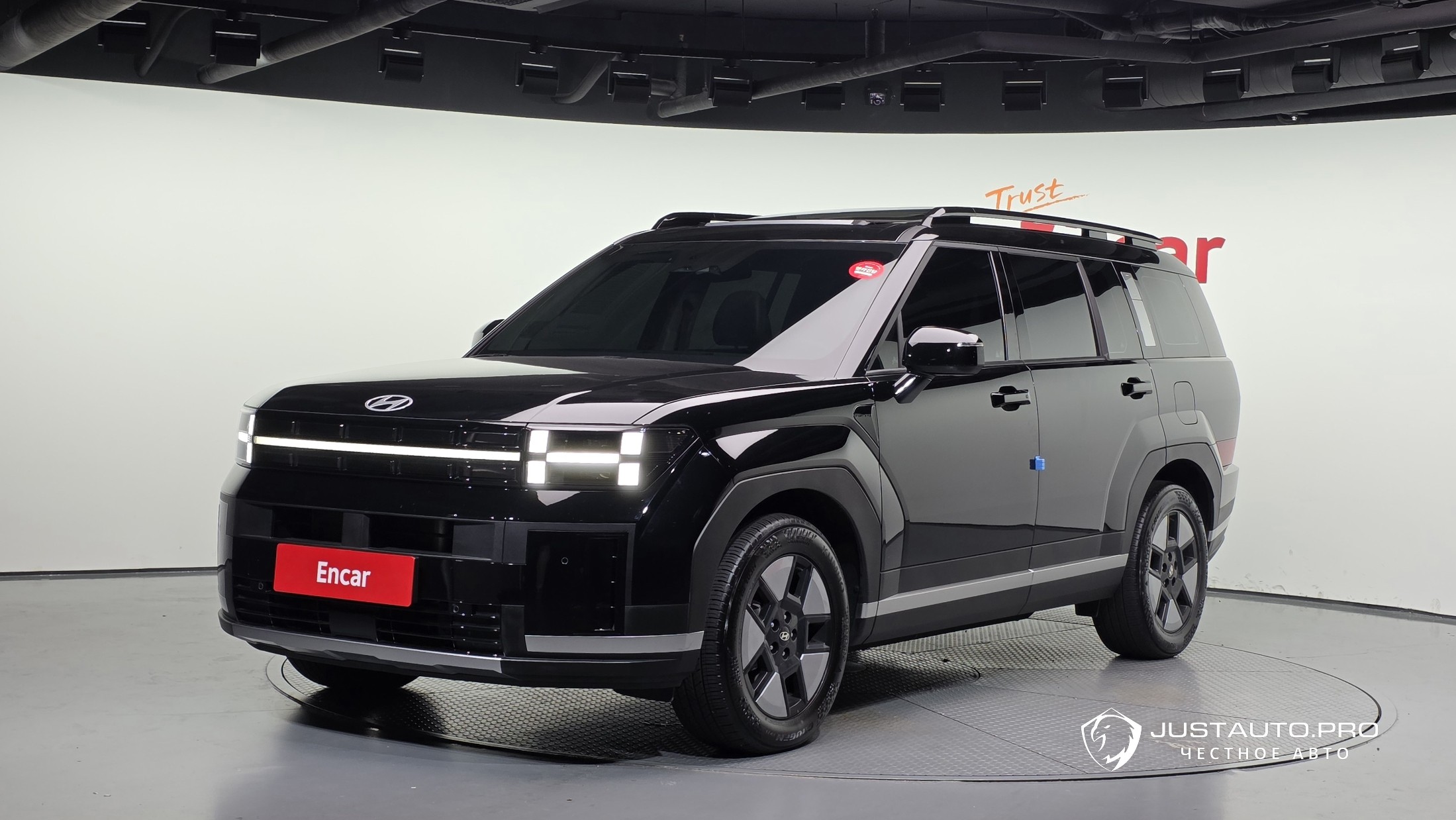 Автомобиль Hyundai Santafe