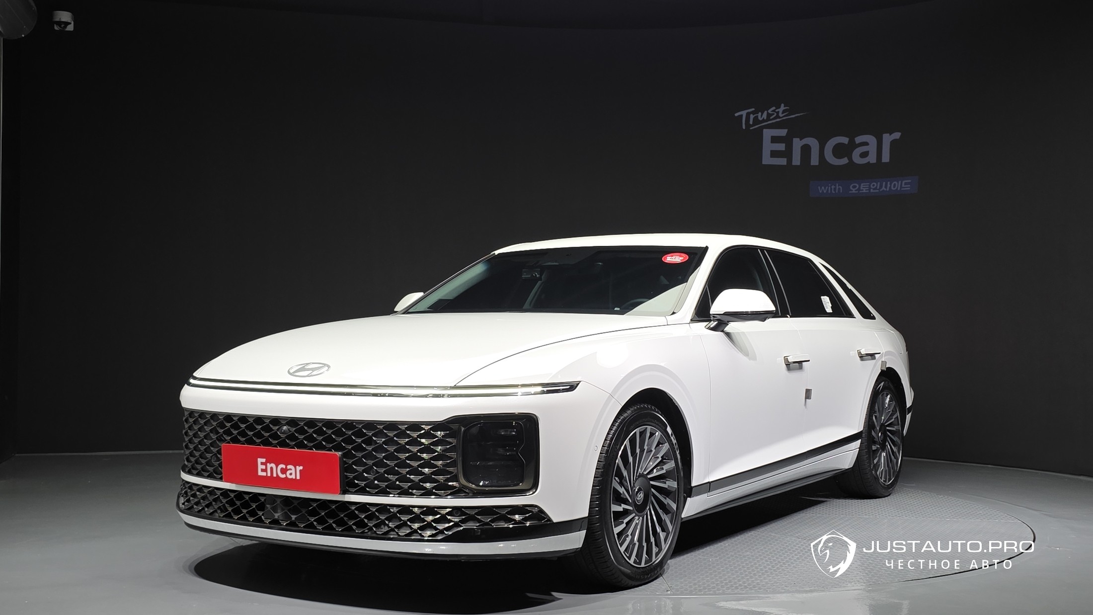 Автомобиль Hyundai Grandeur