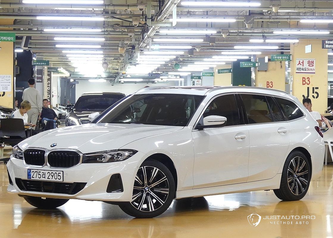 Автомобиль BMW 3-Series