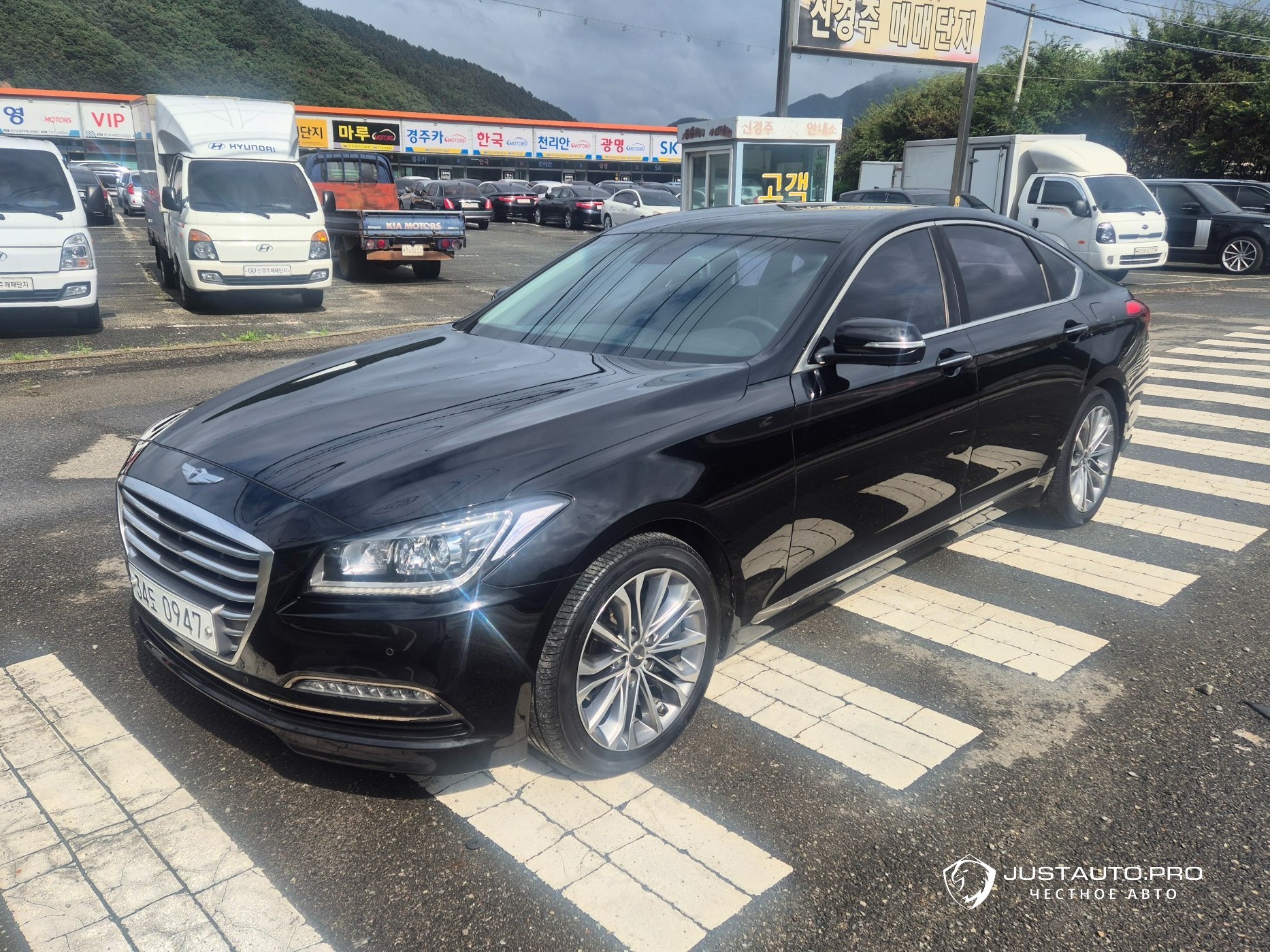 Автомобиль Hyundai Genesis