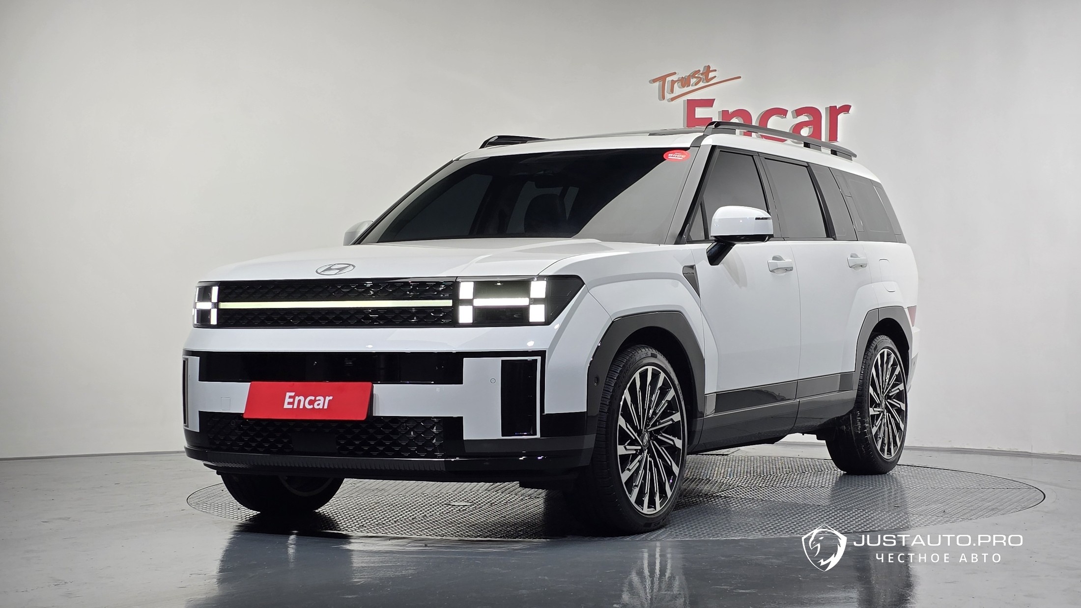 Автомобиль Hyundai Santafe