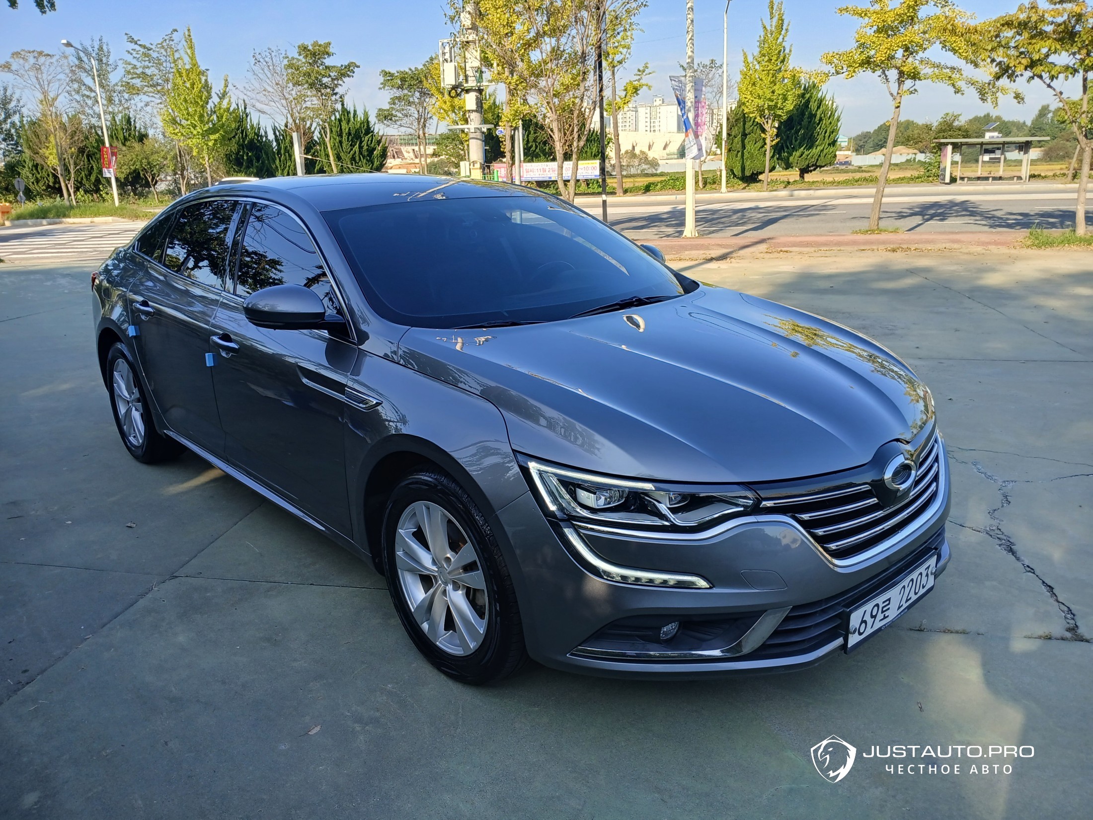 Автомобиль Renault-KoreaSamsung SM6