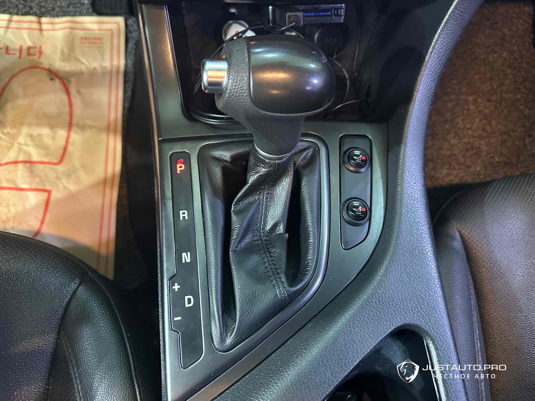 Автомобиль Kia K5