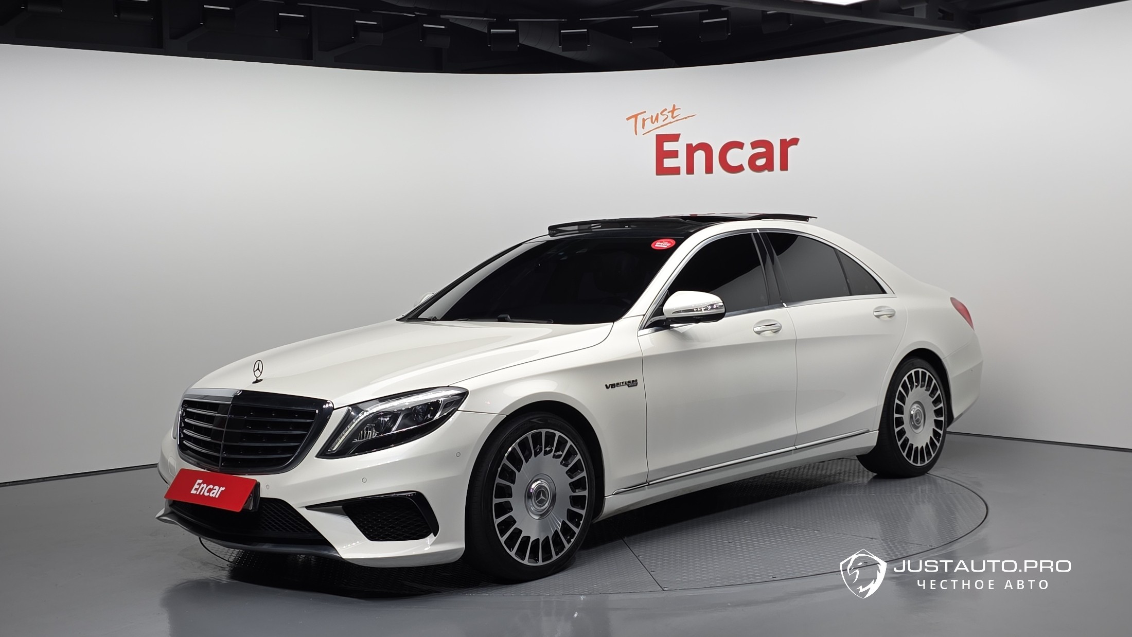 Автомобиль Mercedes-Benz S-Class