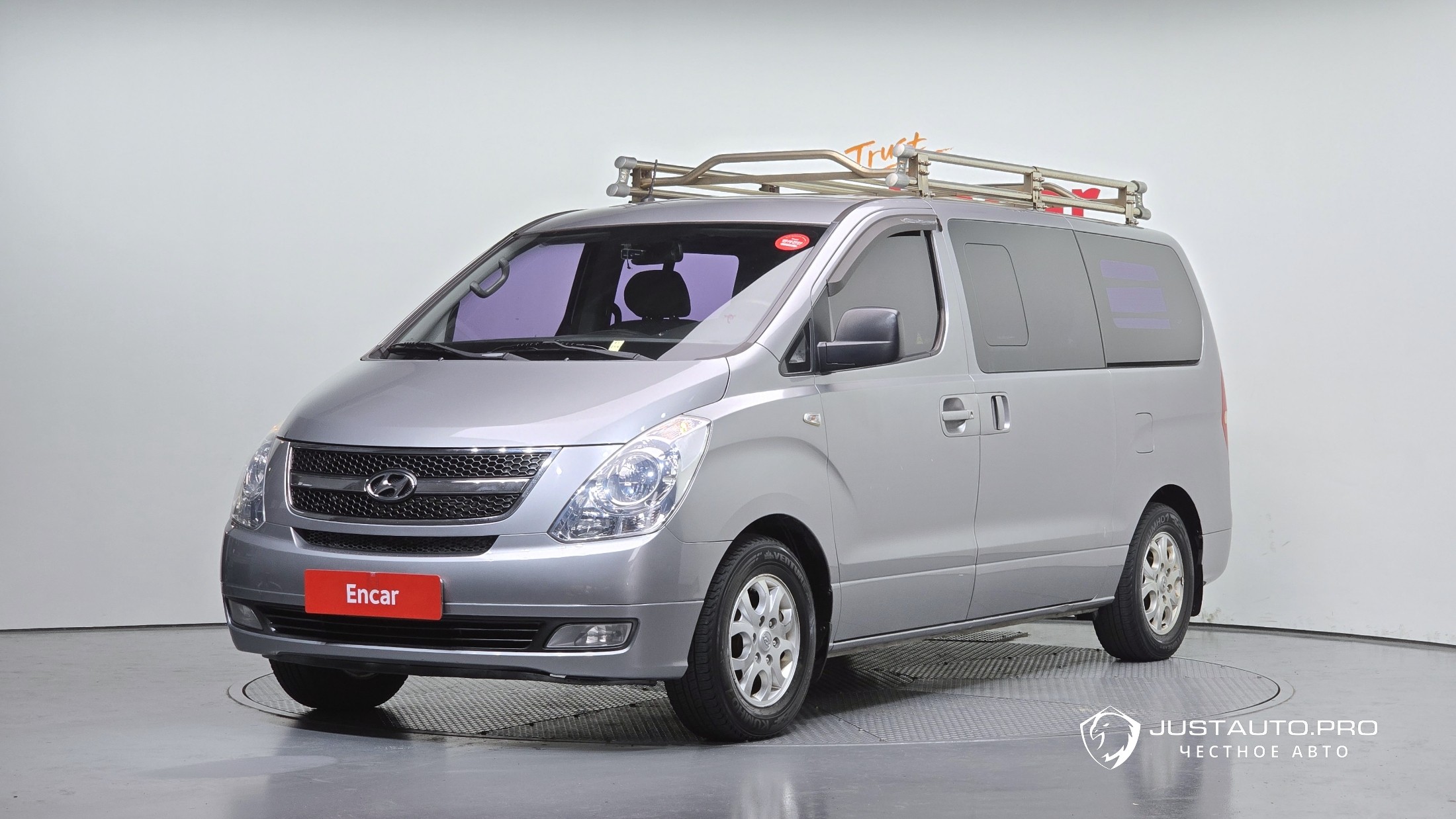 Автомобиль Hyundai Starex