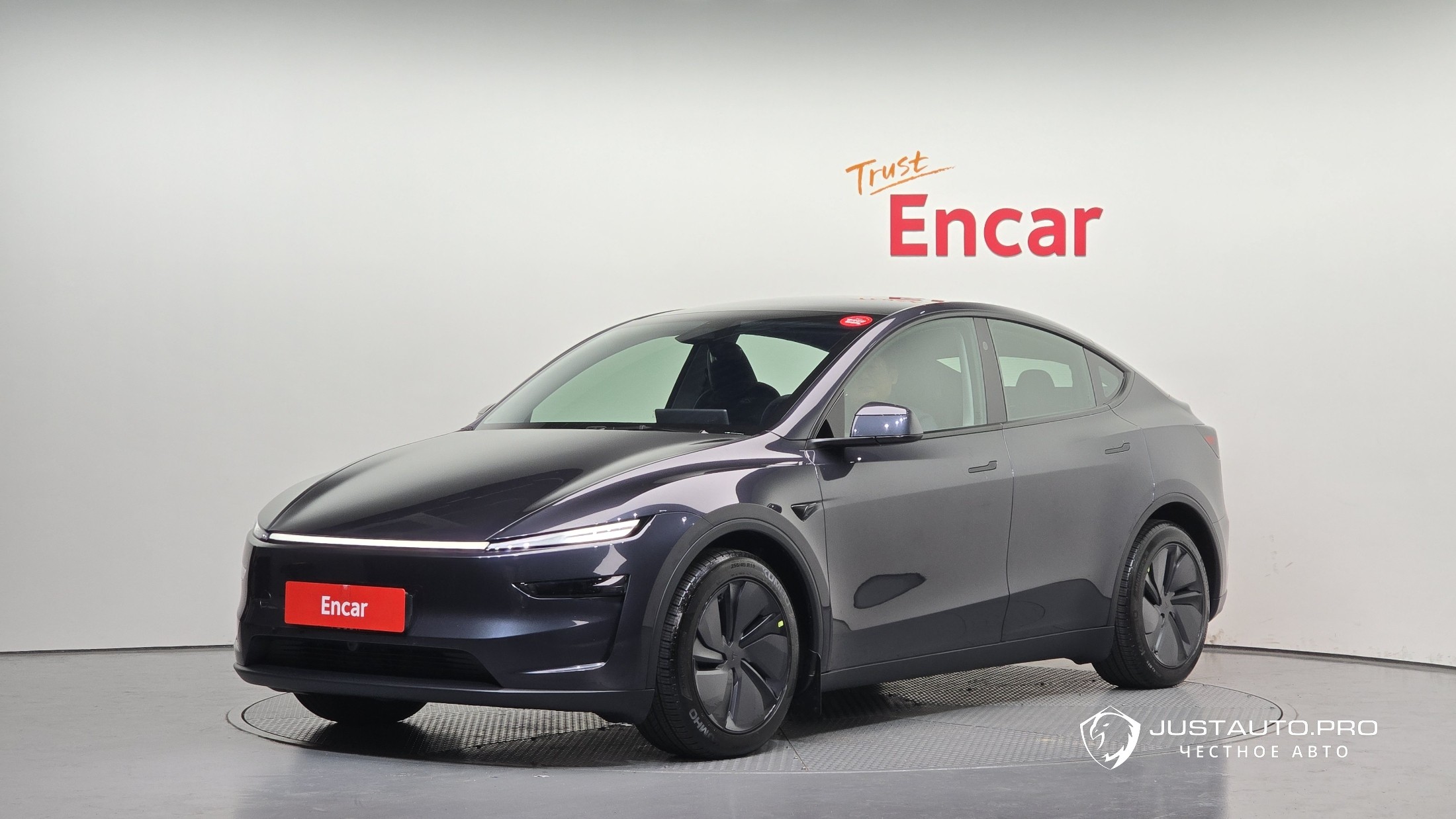 Автомобиль Tesla Model Y