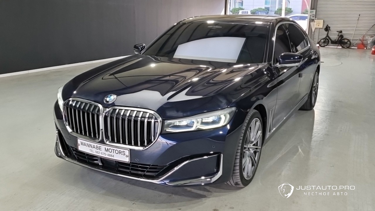Автомобиль BMW 7-Series