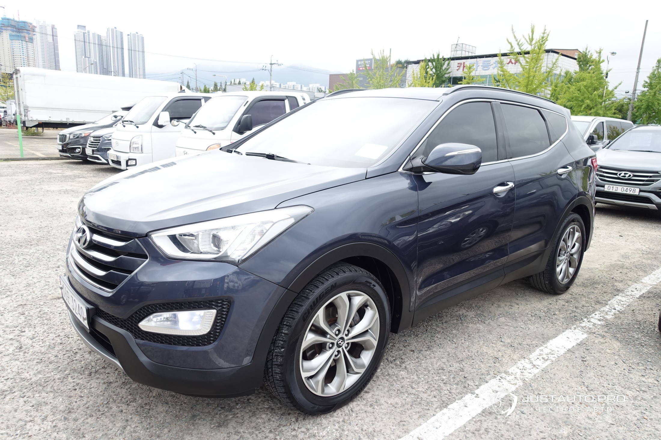Автомобиль Hyundai Santafe