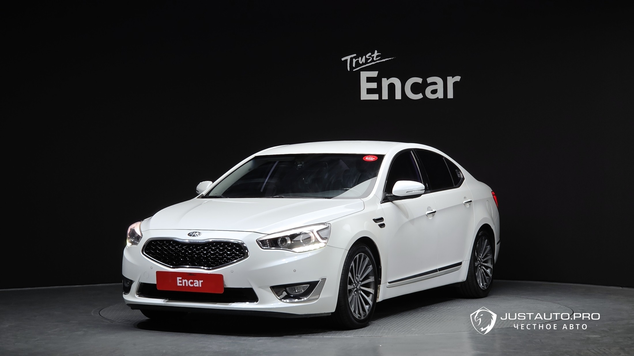 Автомобиль Kia K7