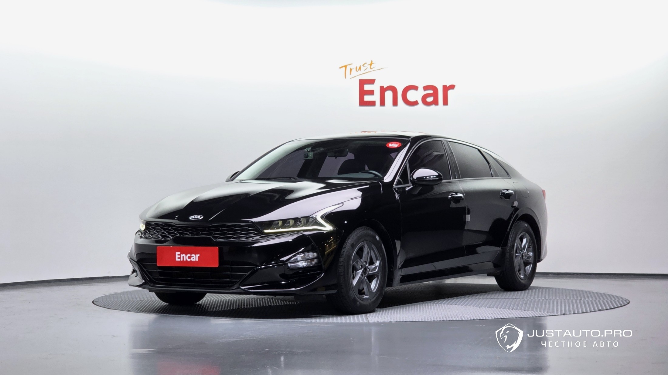 Автомобиль Kia K5