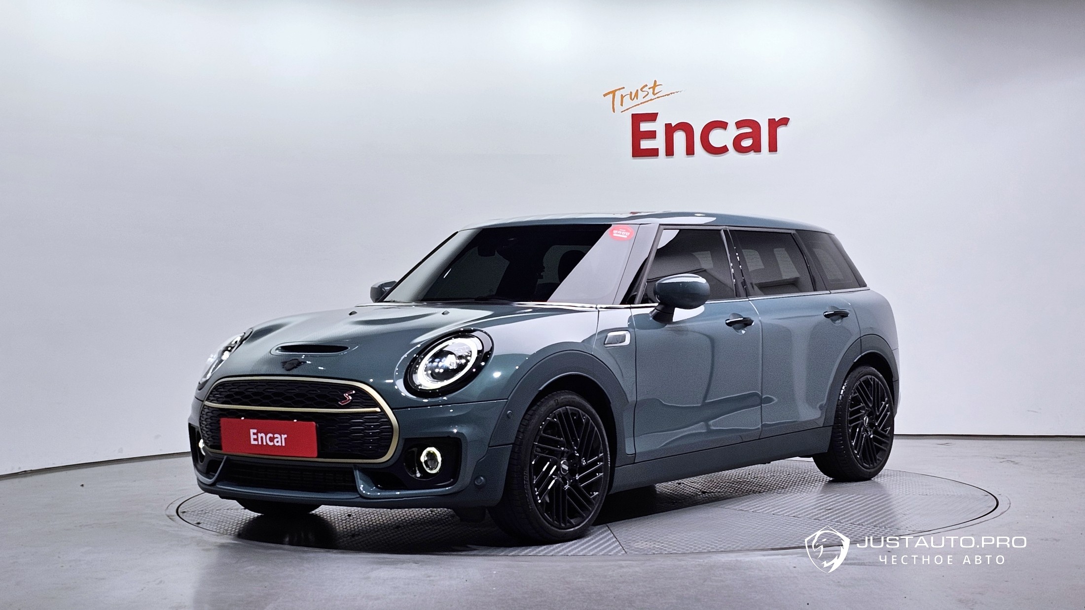 Автомобиль Mini Clubman