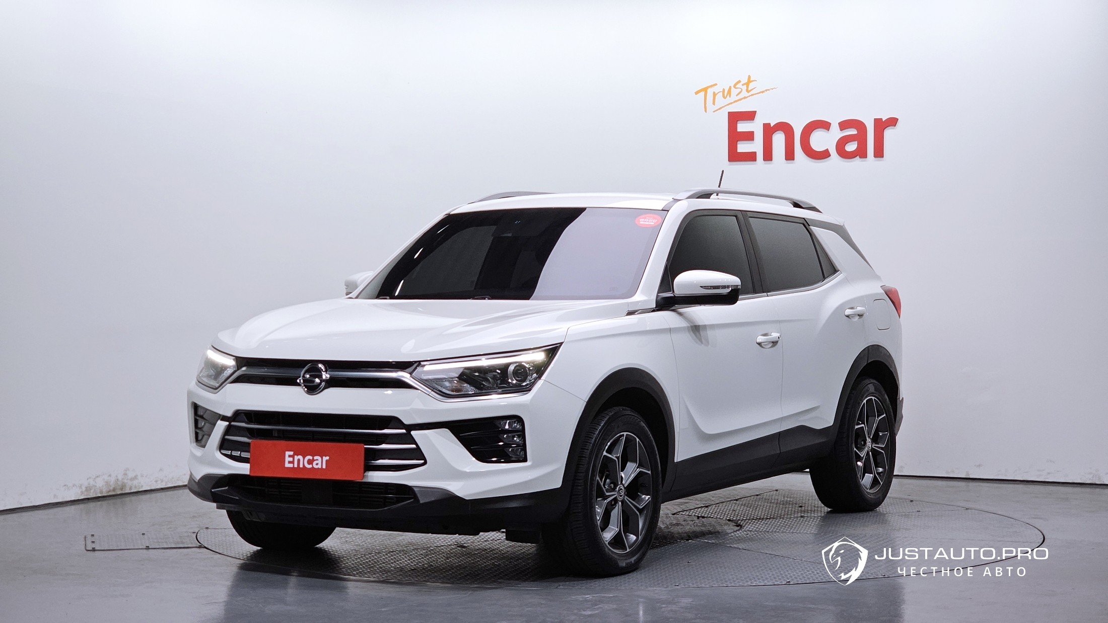 Автомобиль KG_Mobility_Ssangyong KORANDO