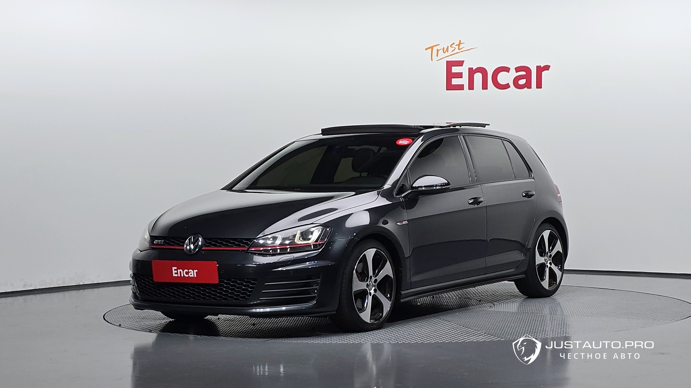 Автомобиль Volkswagen Golf