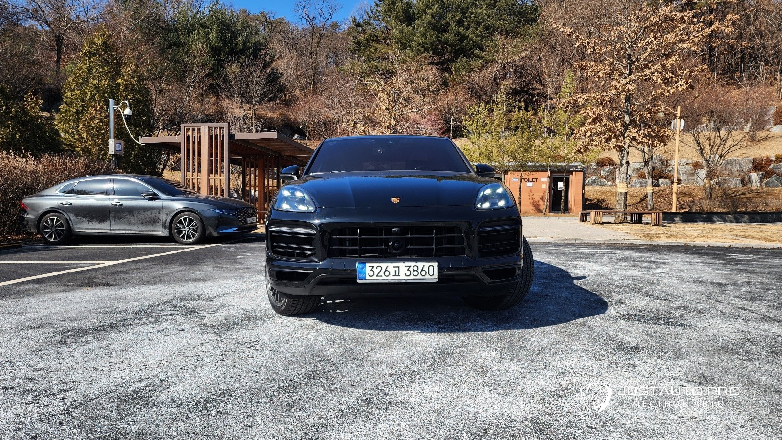 Автомобиль Porsche Cayenne
