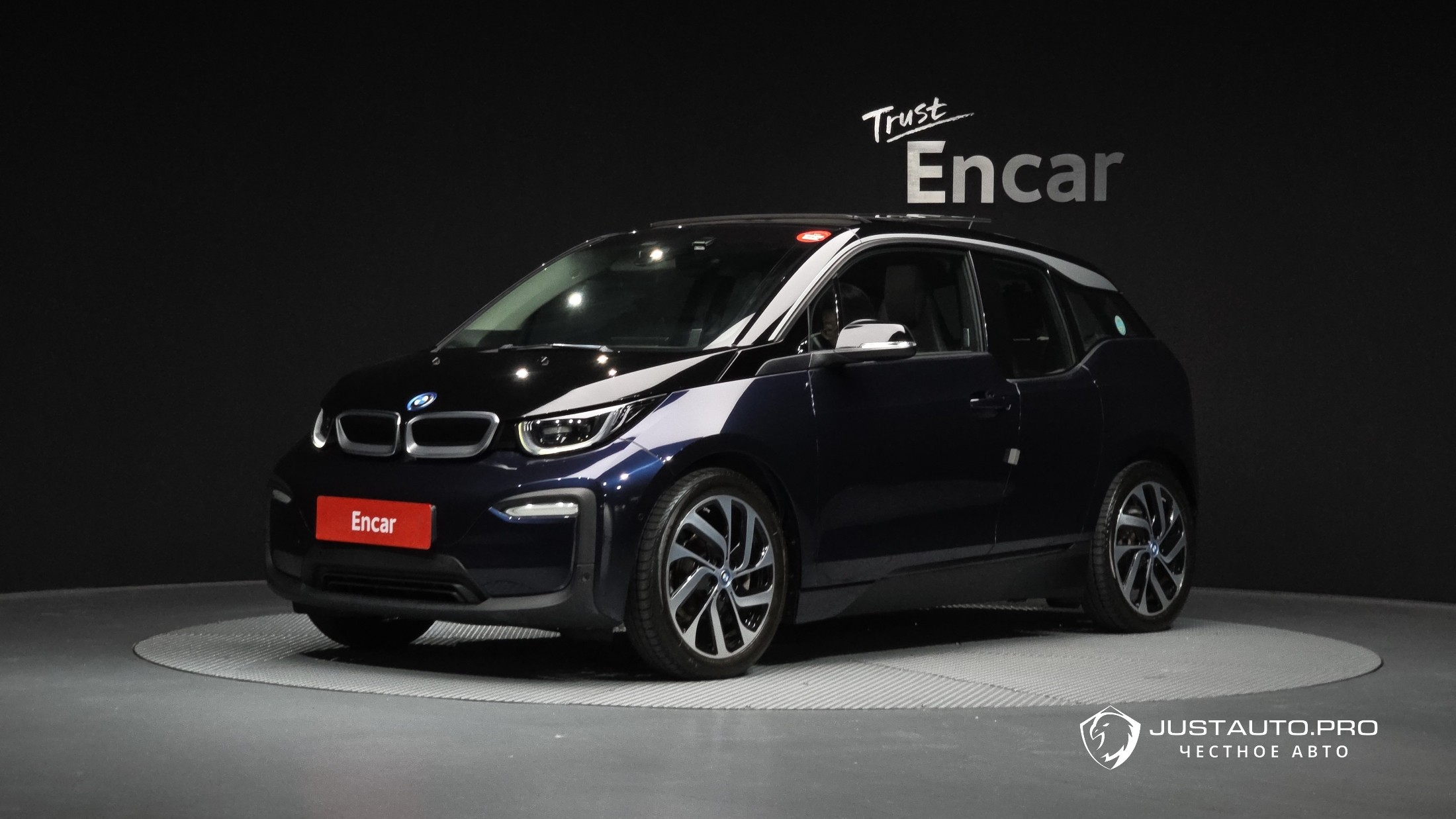 Автомобиль BMW i3