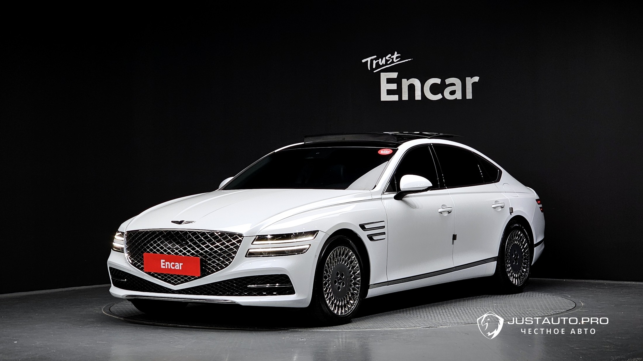 Автомобиль Genesis G80