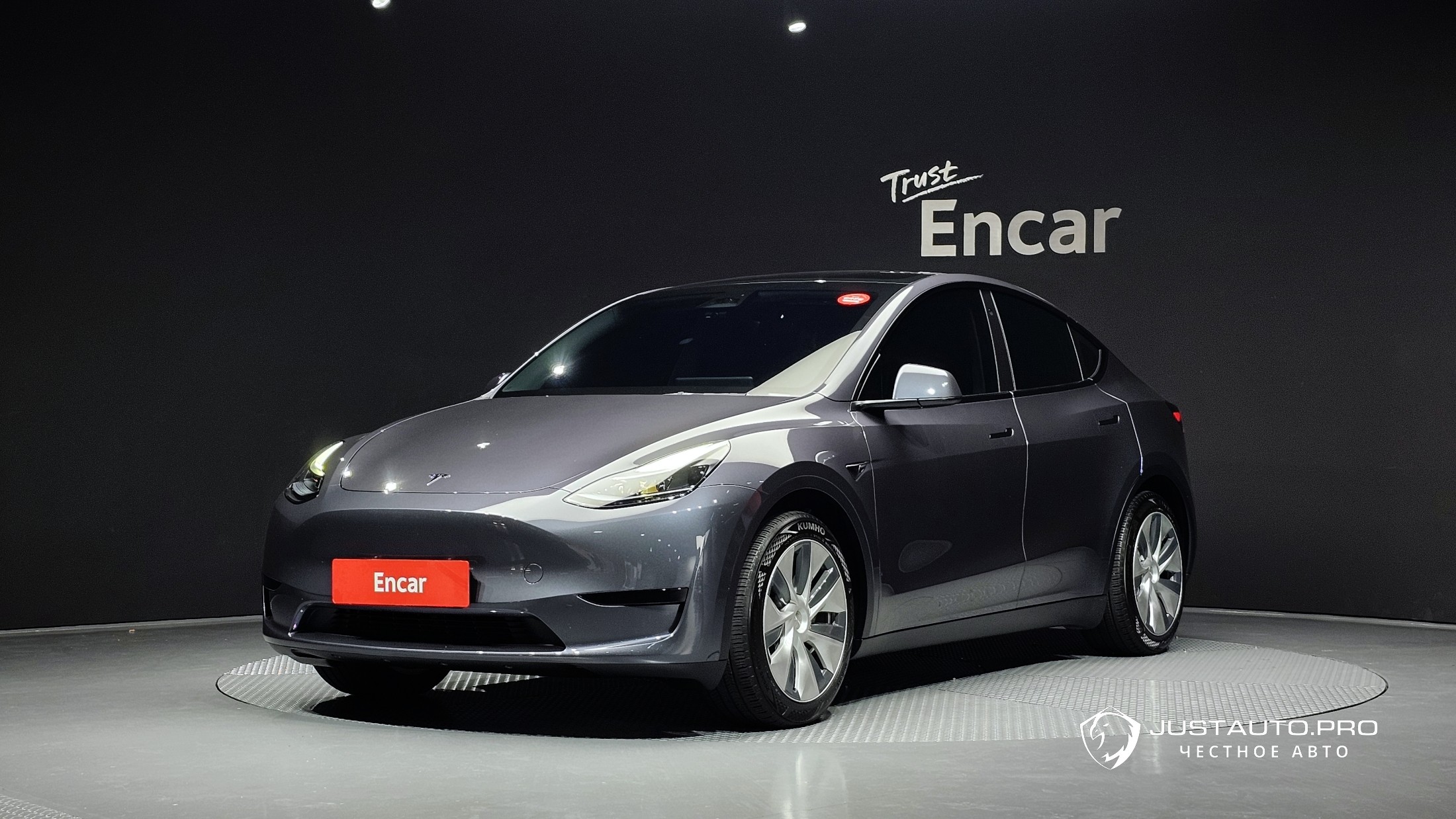 Автомобиль Tesla Model Y