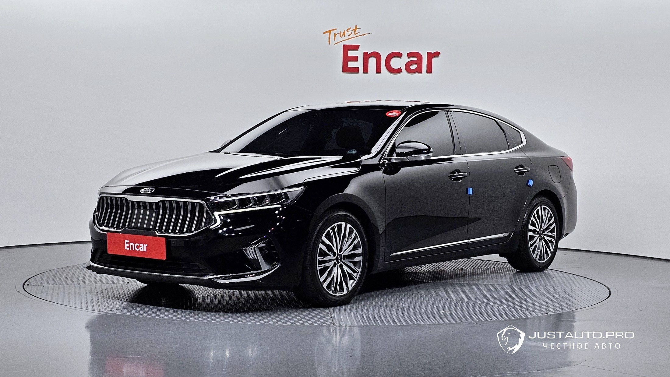 Автомобиль Kia K7