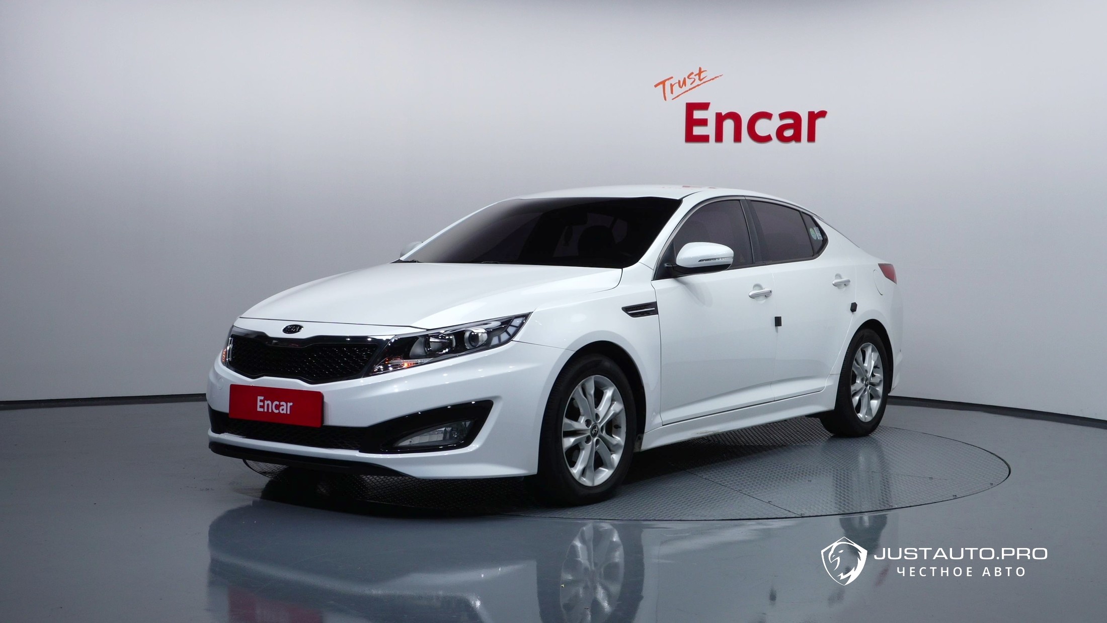 Автомобиль Kia K5