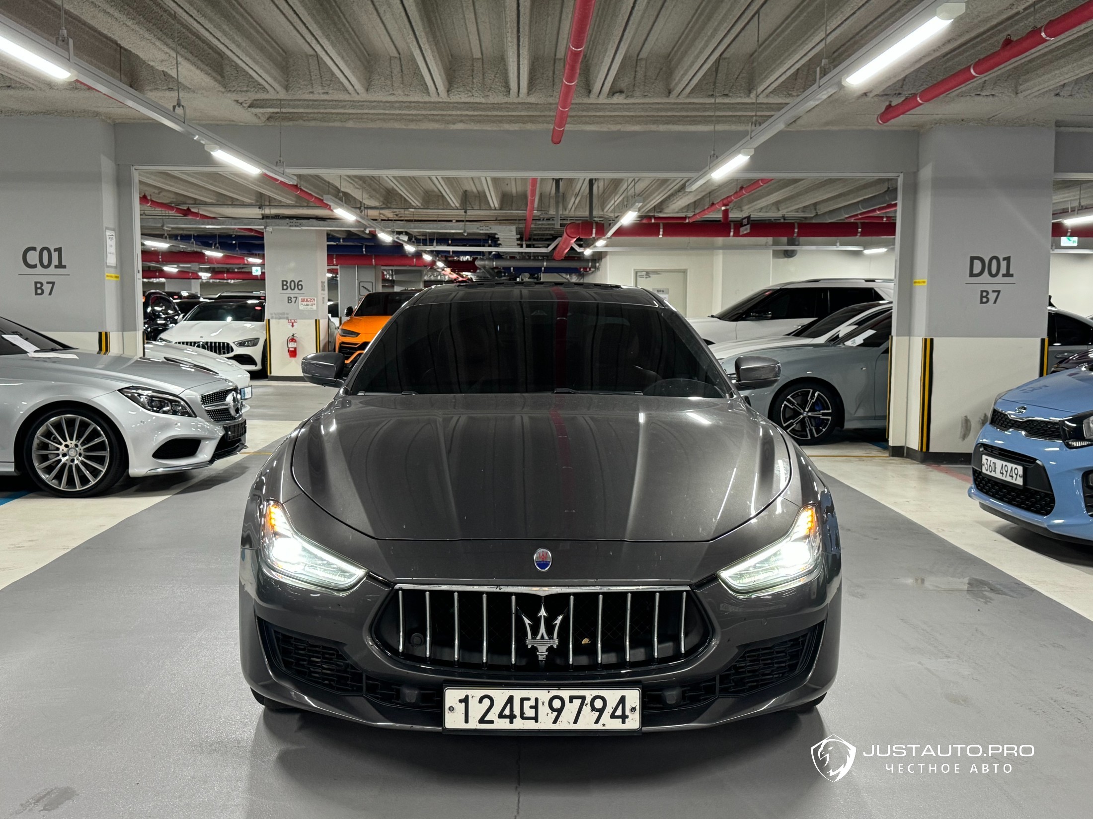 Автомобиль Maserati Ghibli