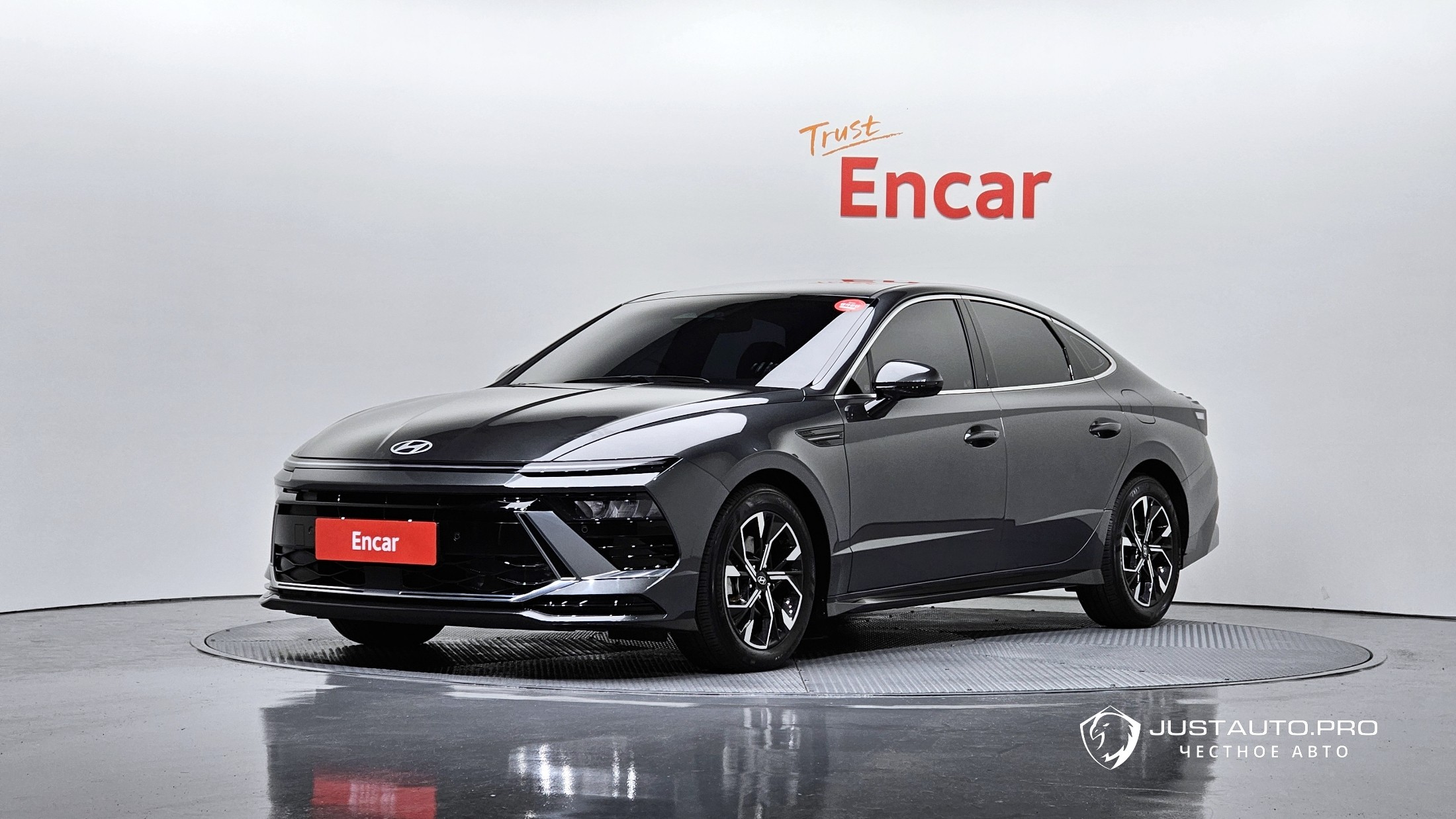 Автомобиль Hyundai Sonata