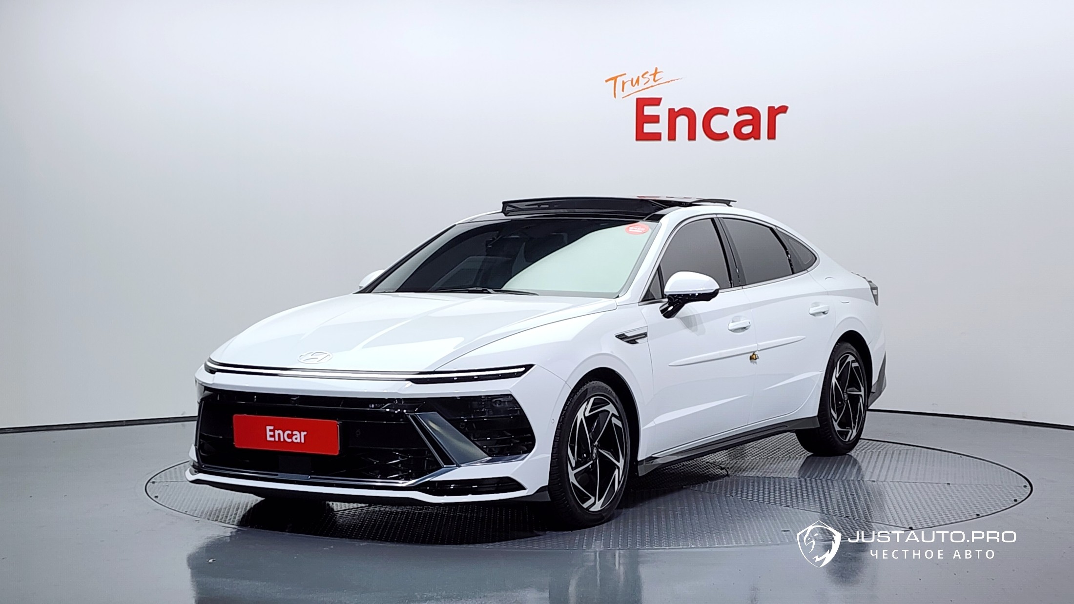 Автомобиль Hyundai Sonata