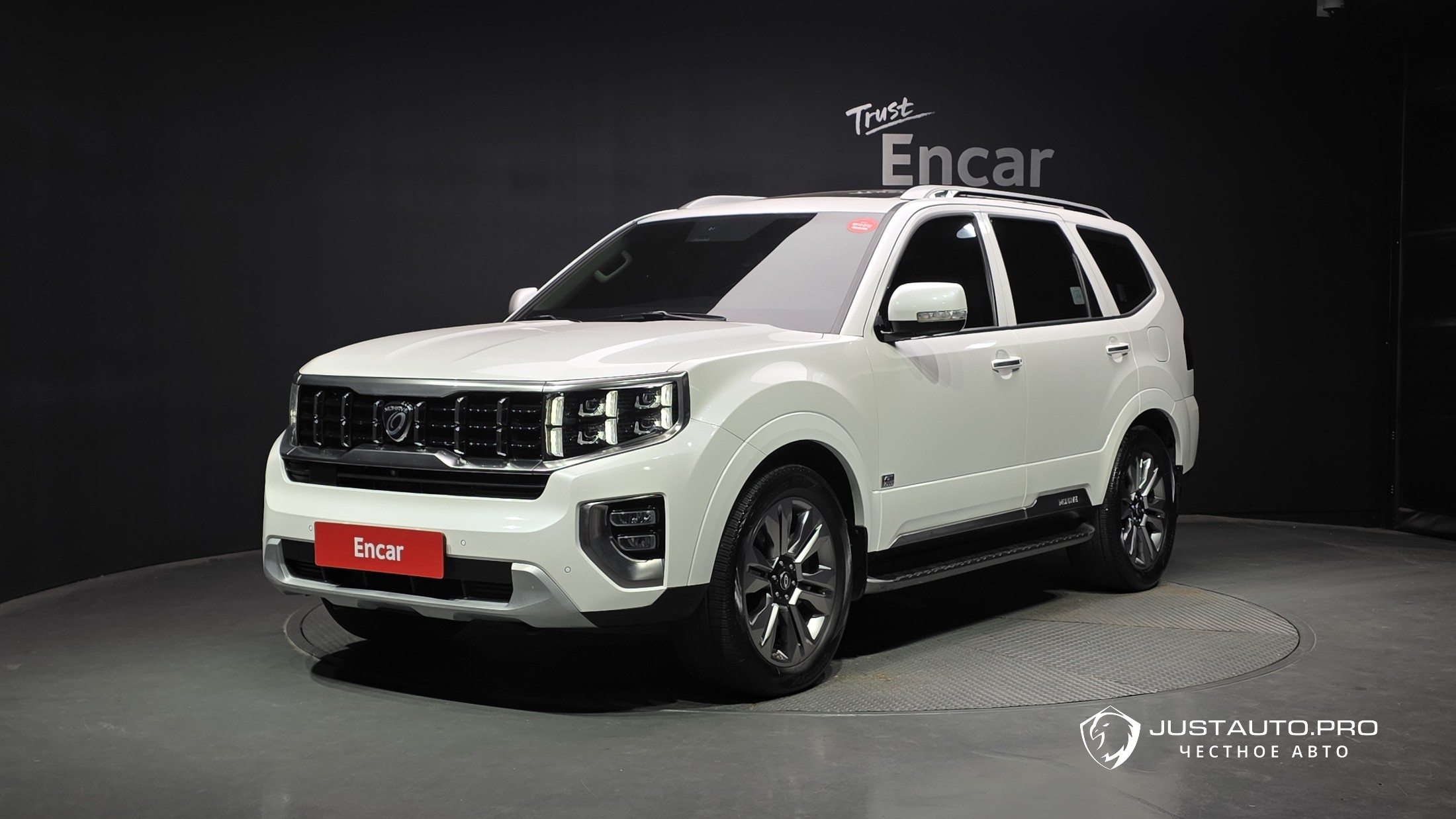 Автомобиль Kia Mohave