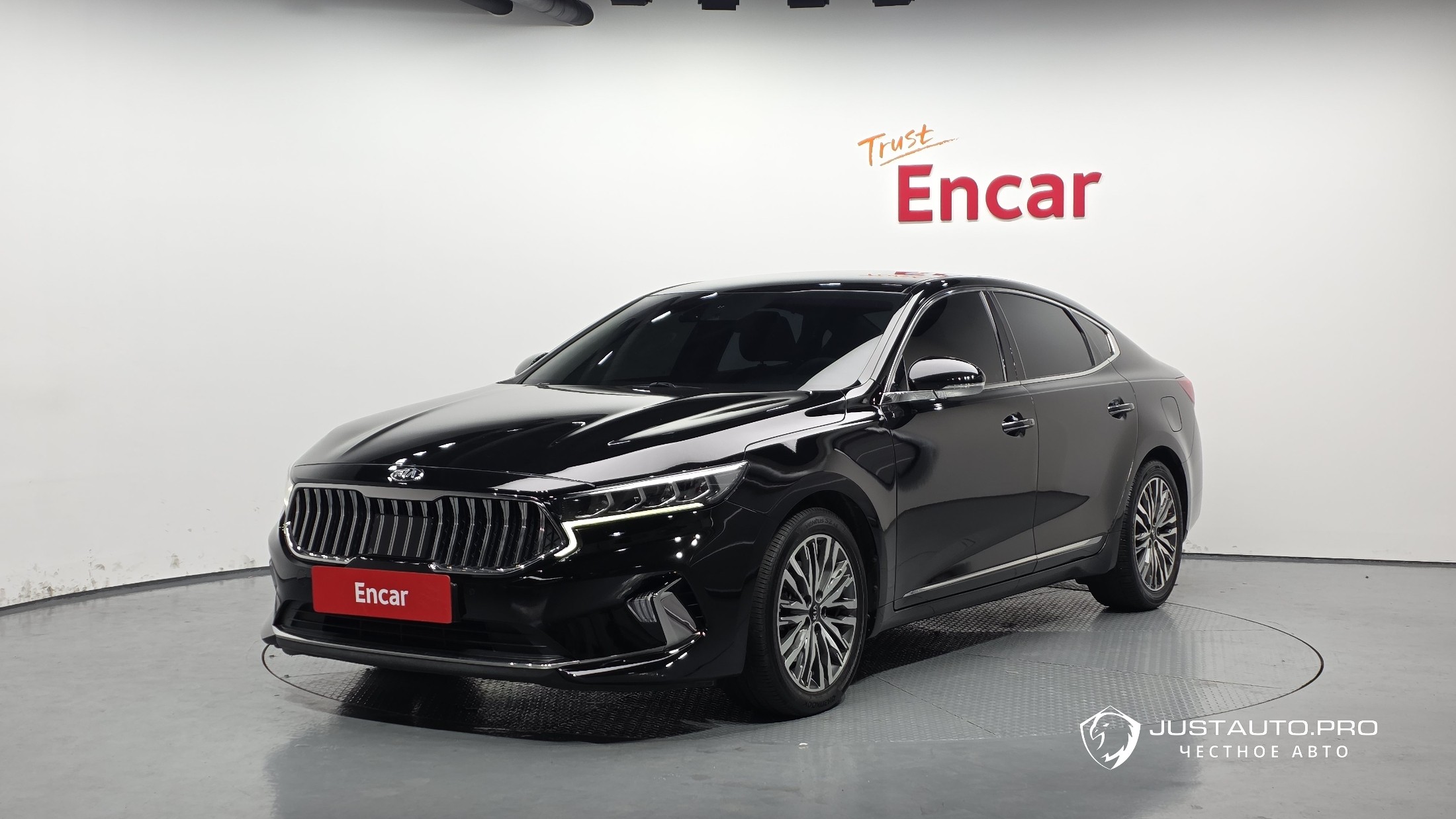 Автомобиль Kia K7