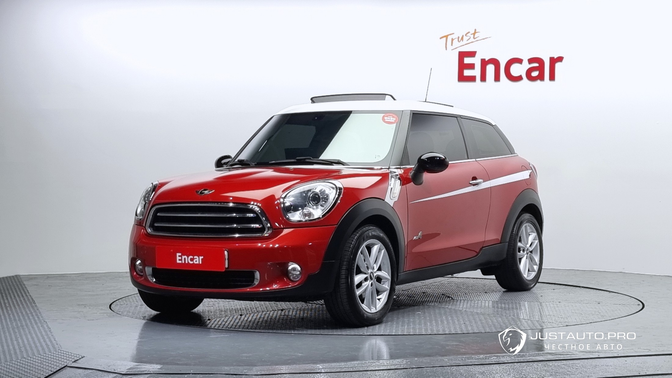 Автомобиль Mini Paceman