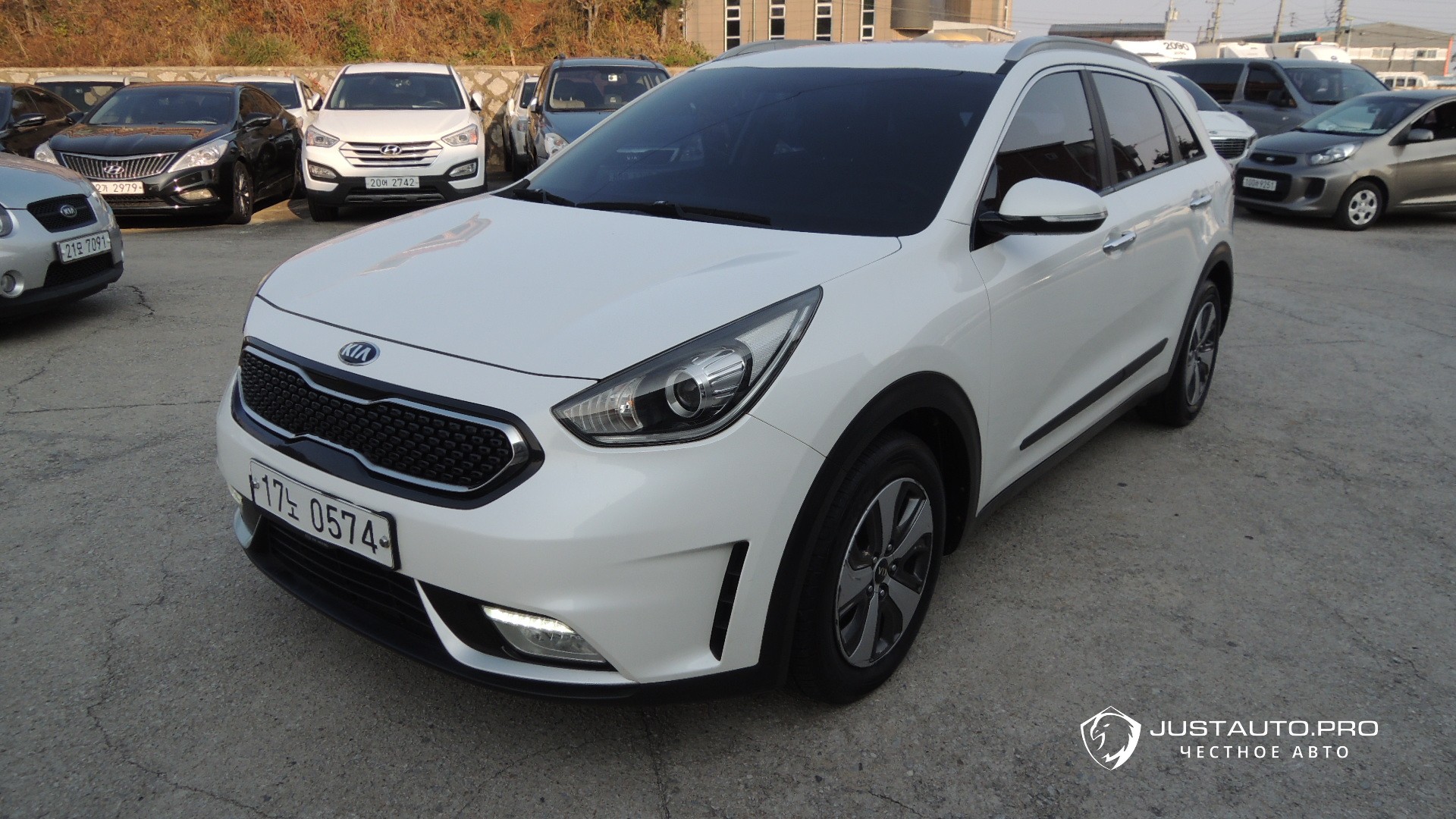 Автомобиль Kia Niro