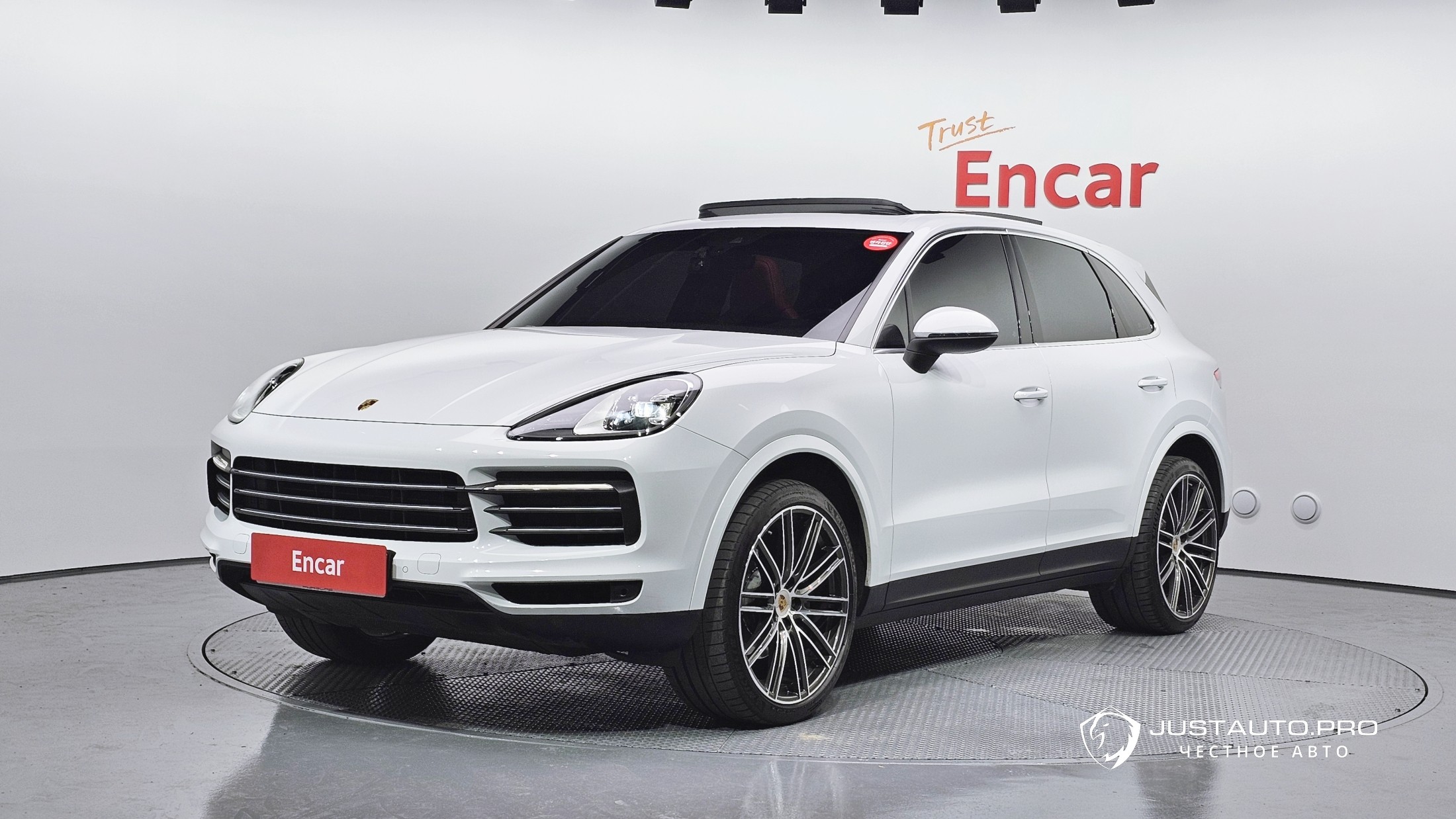 Автомобиль Porsche Cayenne