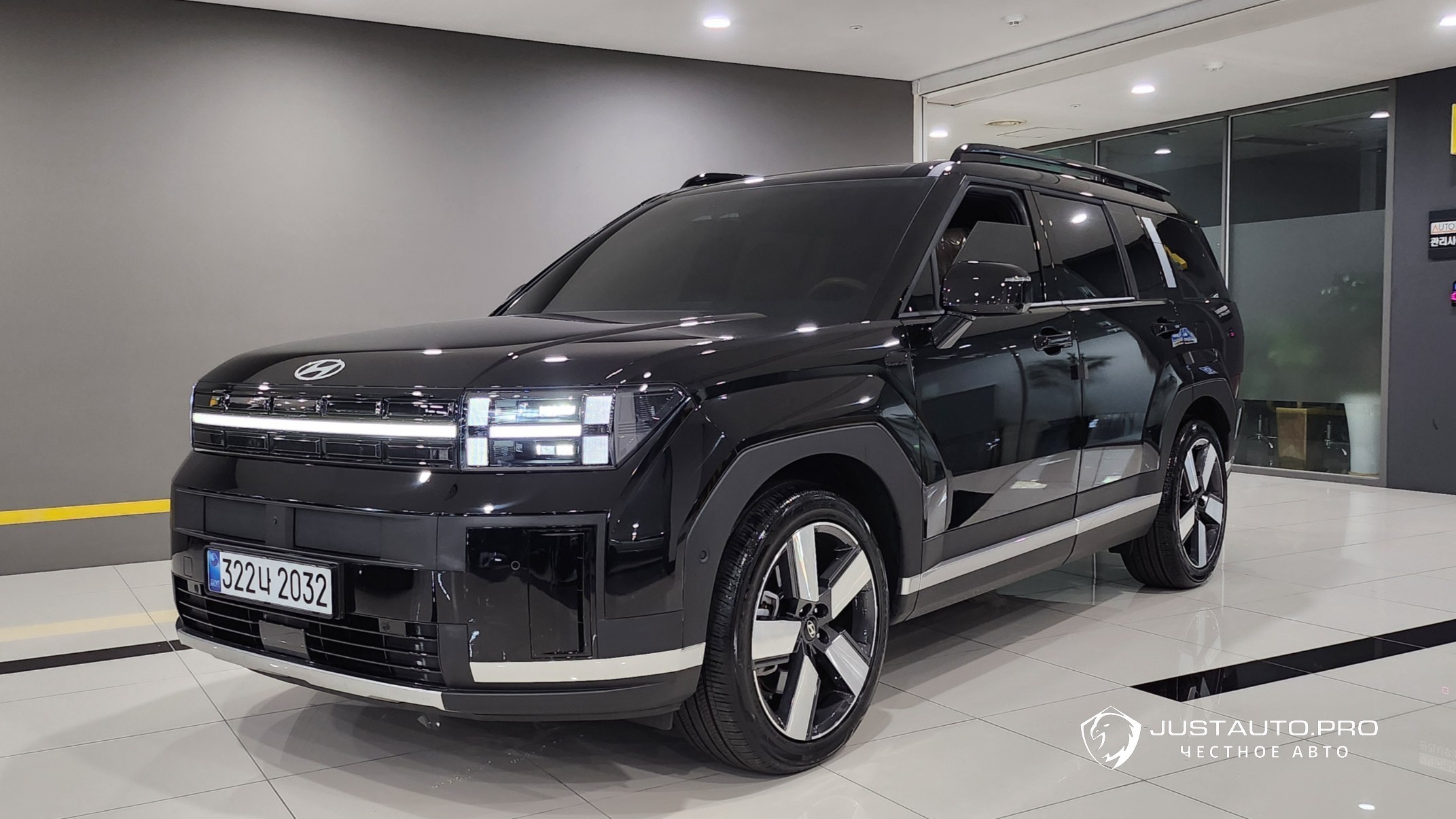 Автомобиль Hyundai Santafe