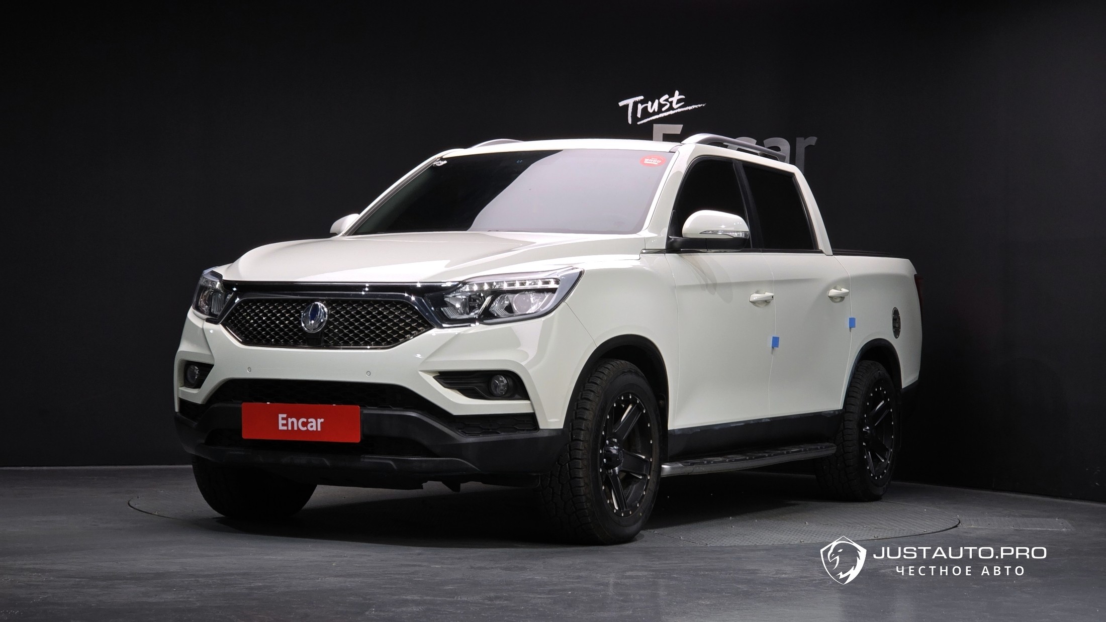 Автомобиль KG_Mobility_Ssangyong Rexton