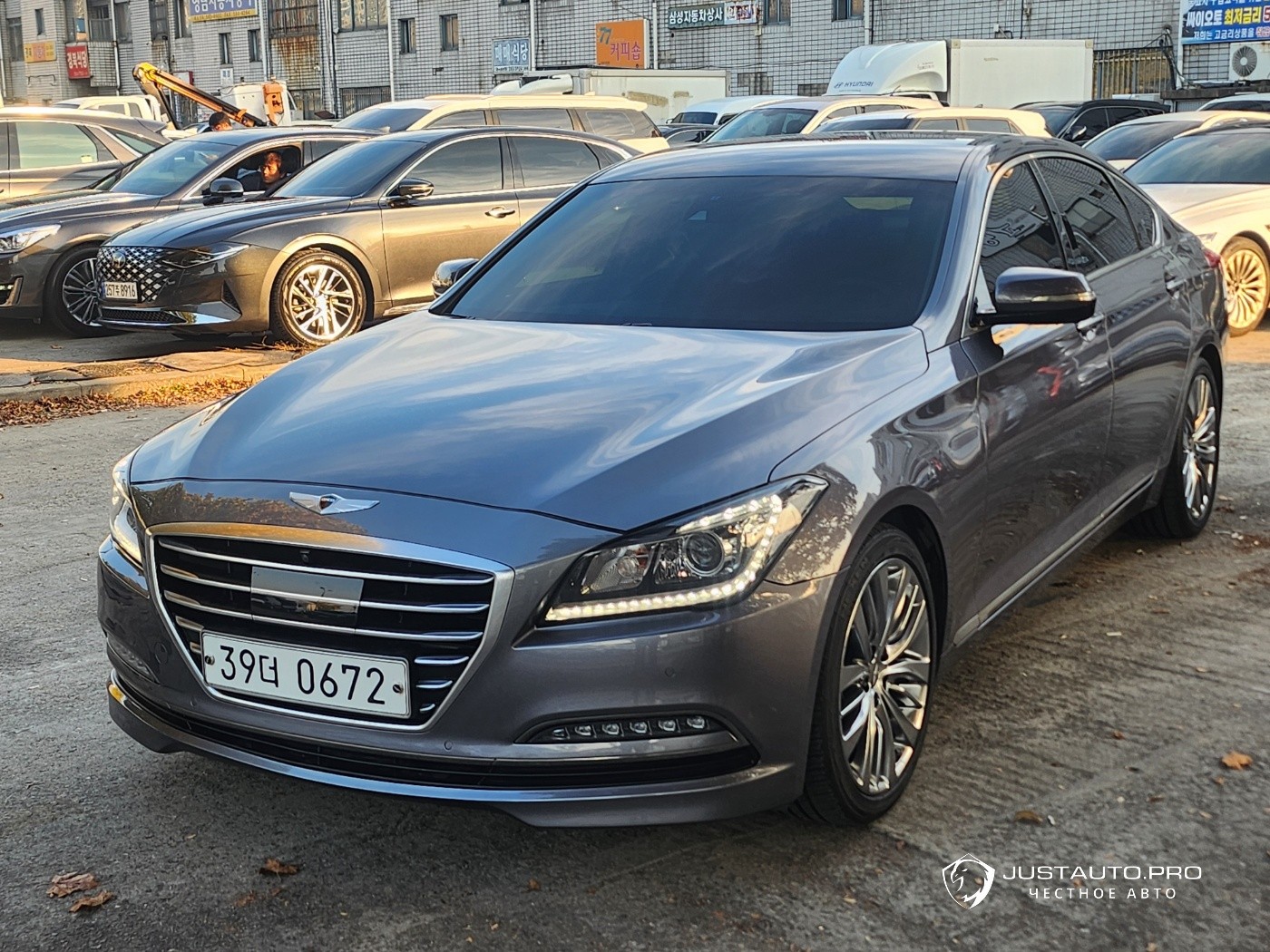 Автомобиль Hyundai Genesis