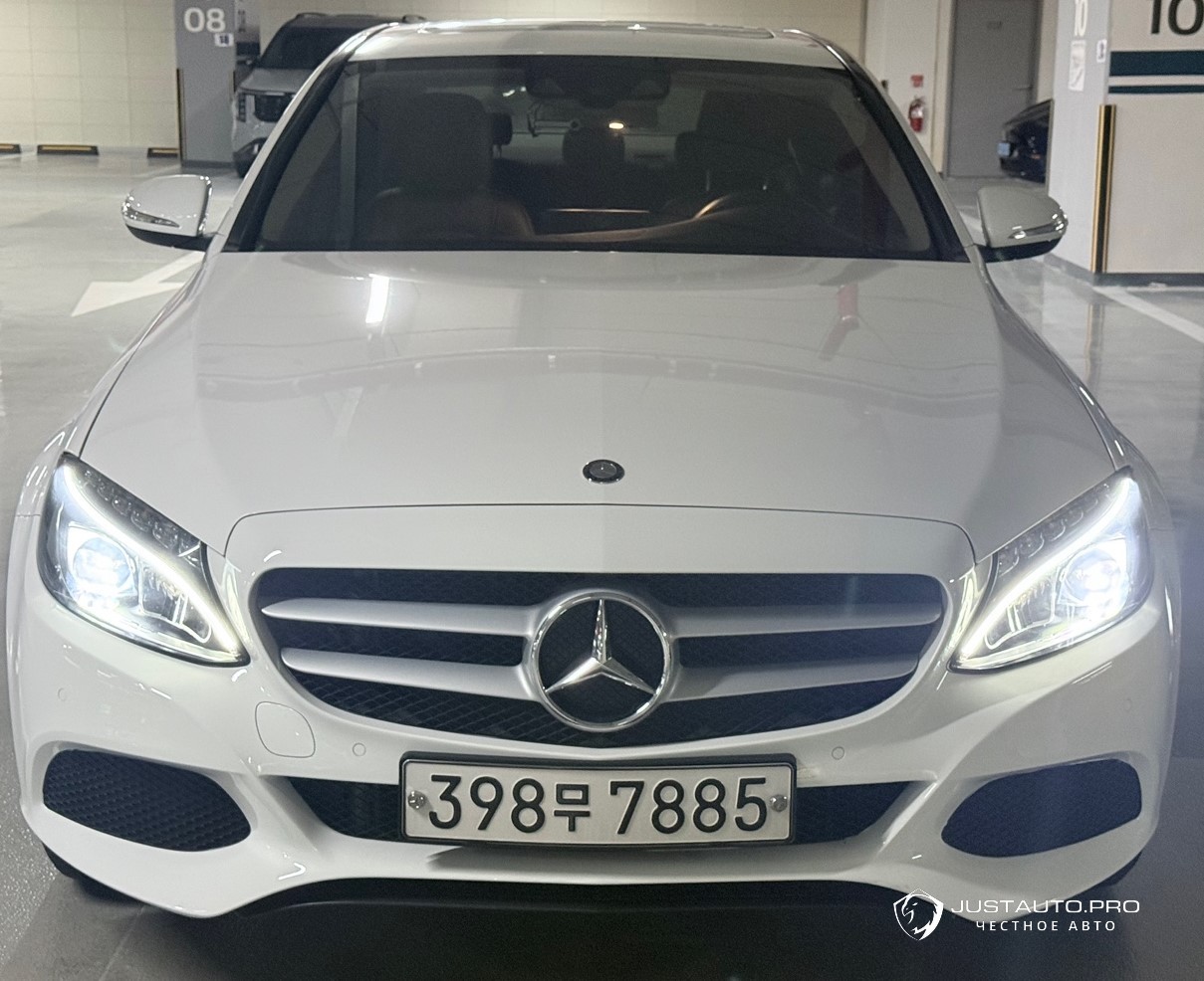 Автомобиль Mercedes-Benz C-Class