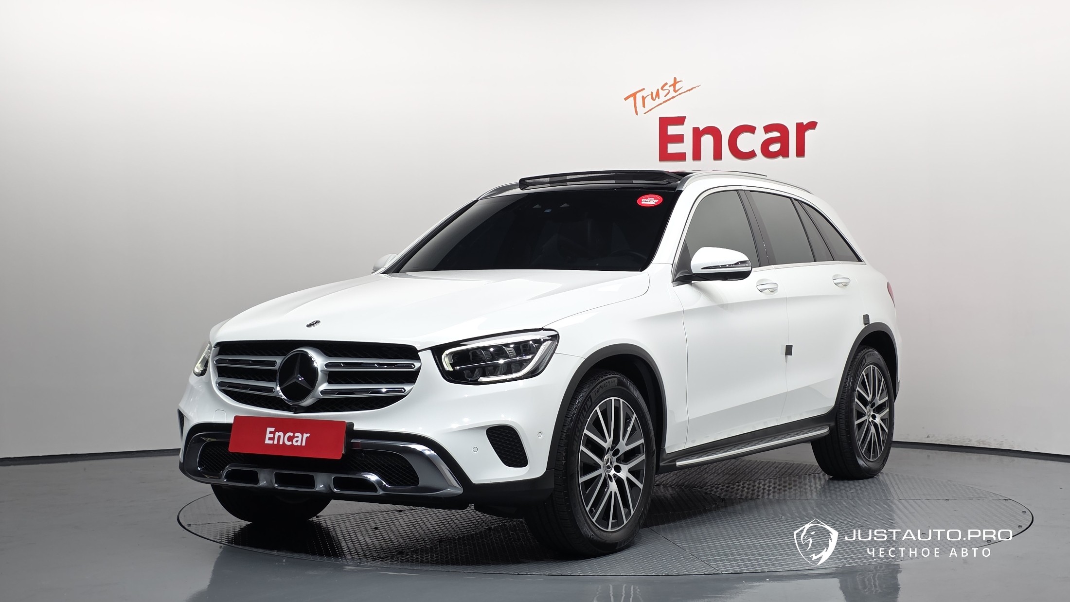 Автомобиль Mercedes-Benz GLC-Class