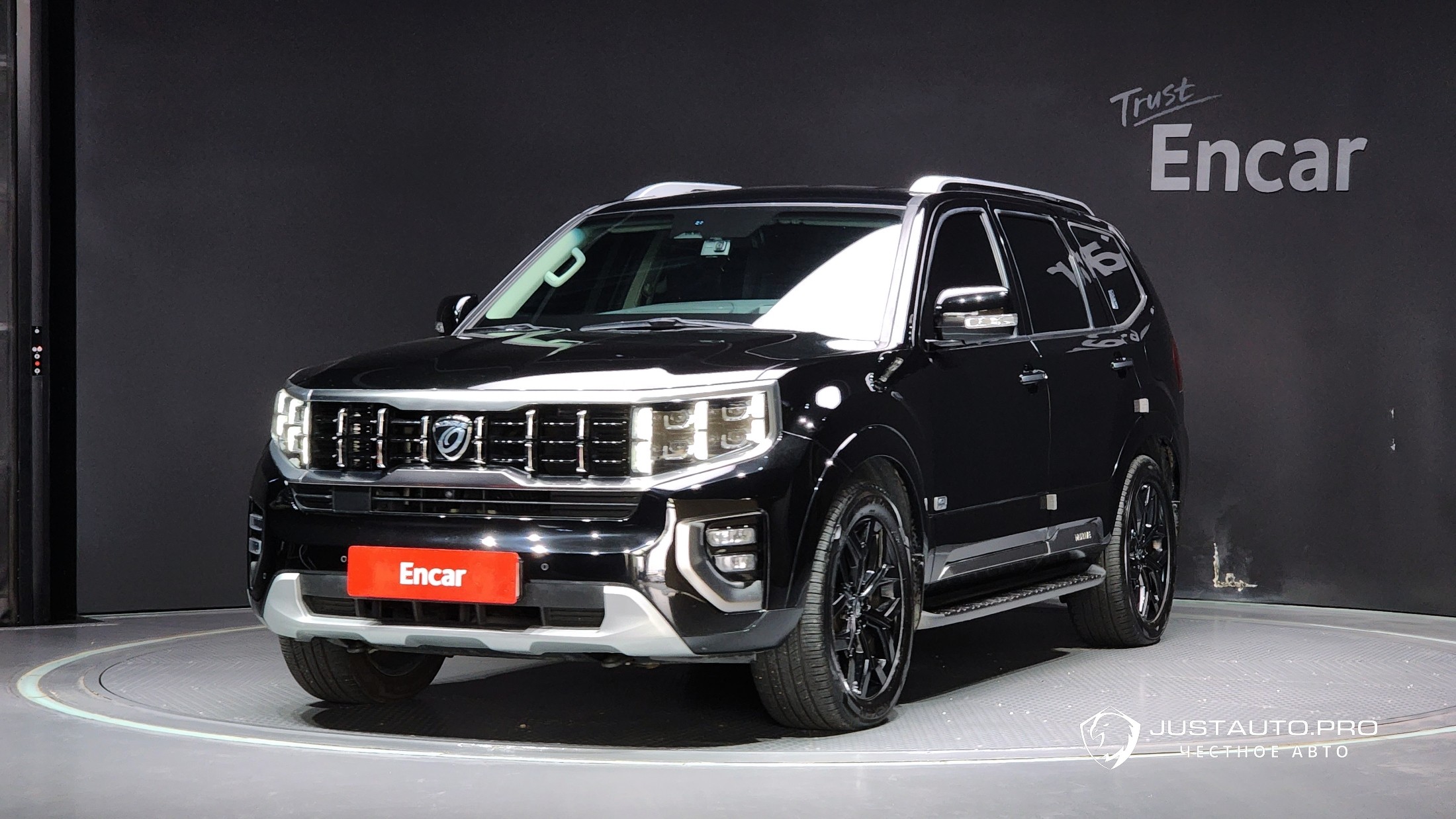 Автомобиль Kia Mohave