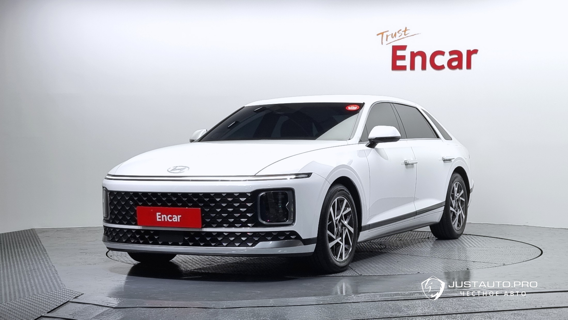 Автомобиль Hyundai Grandeur