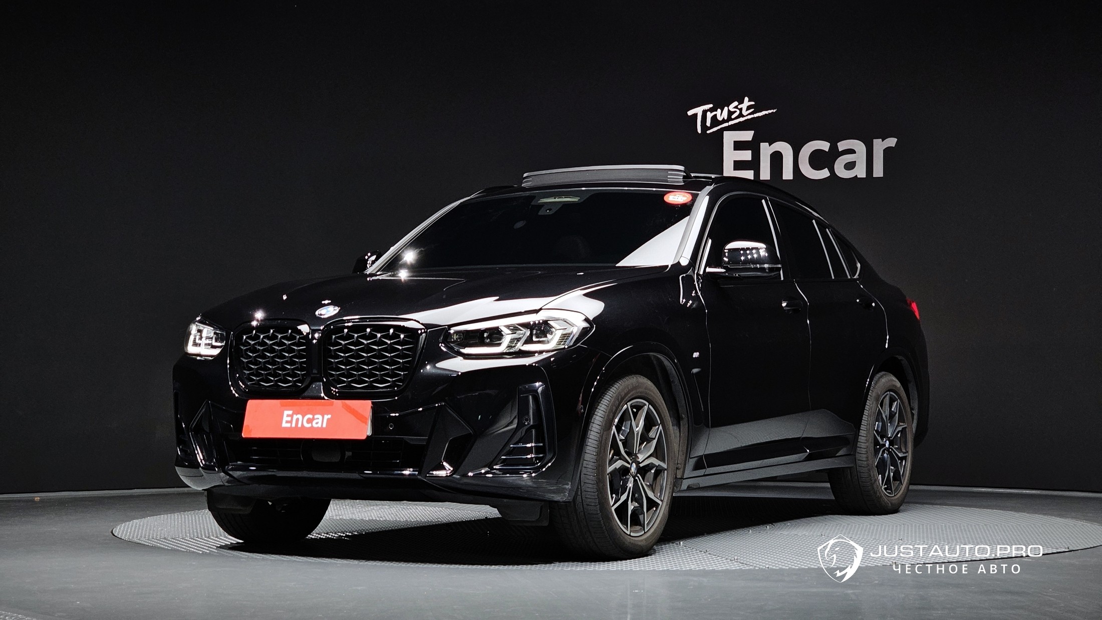 Автомобиль BMW X4