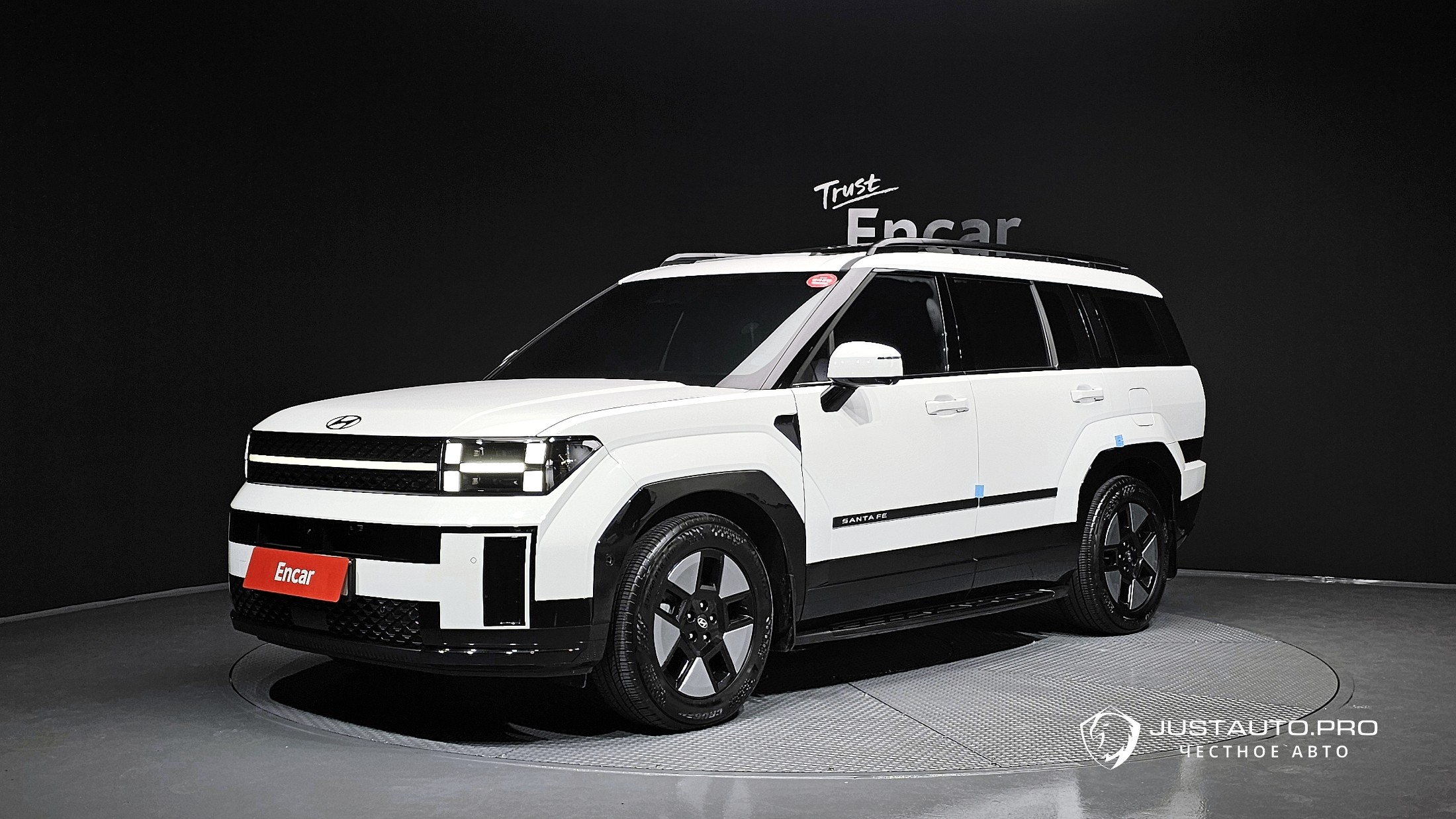 Автомобиль Hyundai Santafe