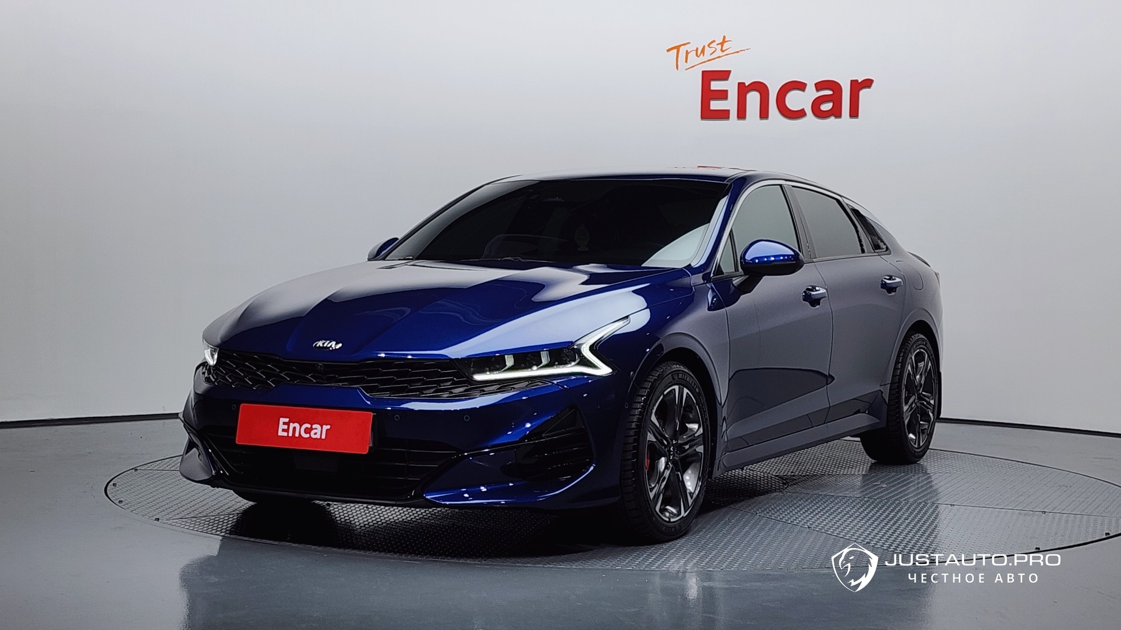 Автомобиль Kia K5