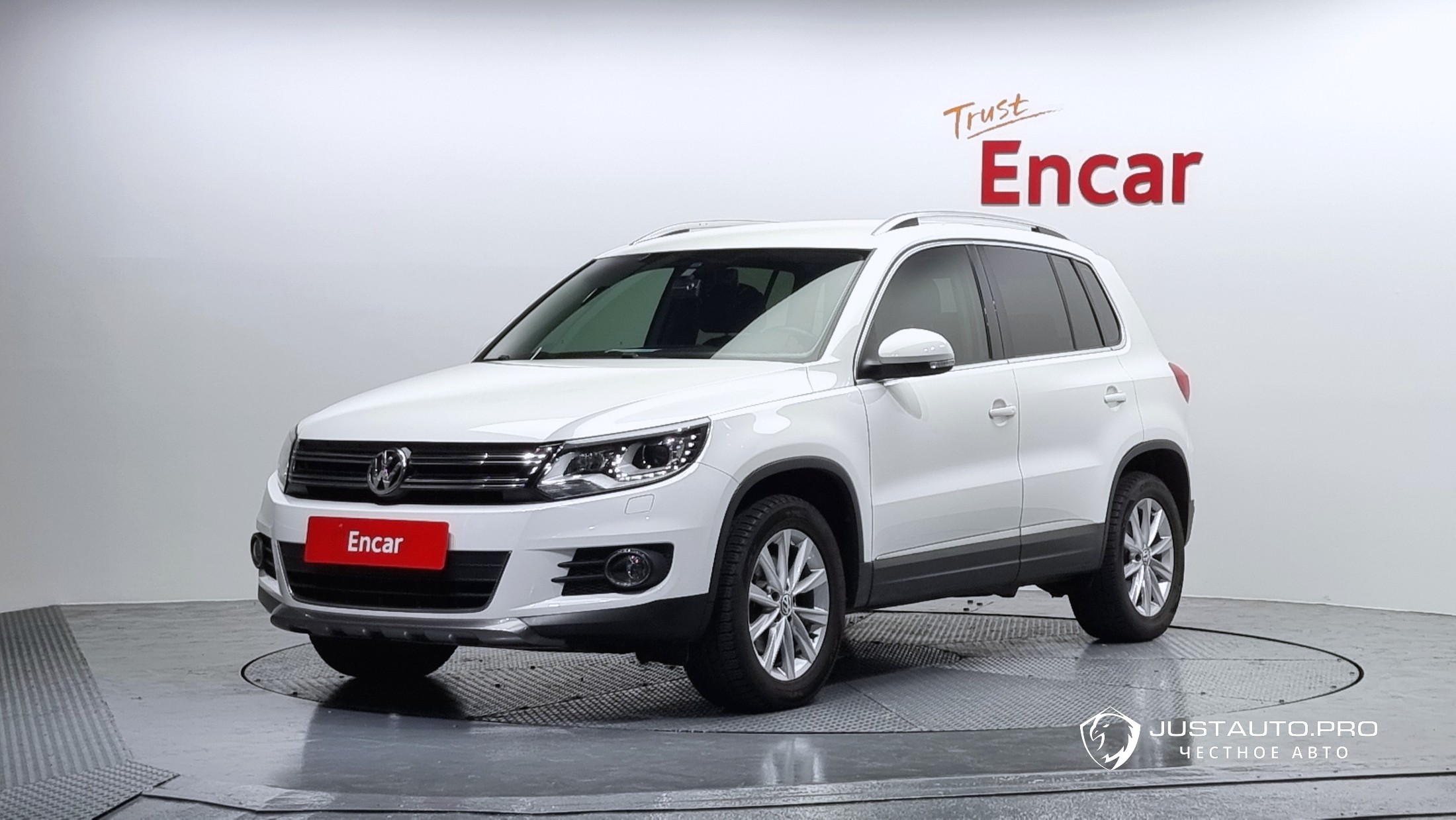 Автомобиль Volkswagen Tiguan