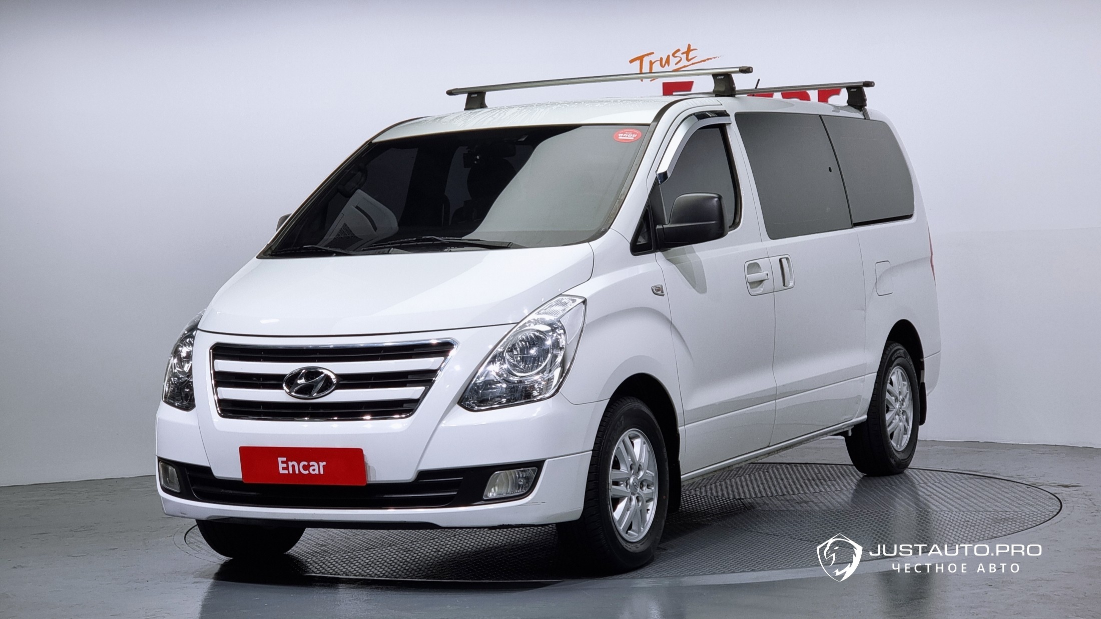 Автомобиль Hyundai Starex