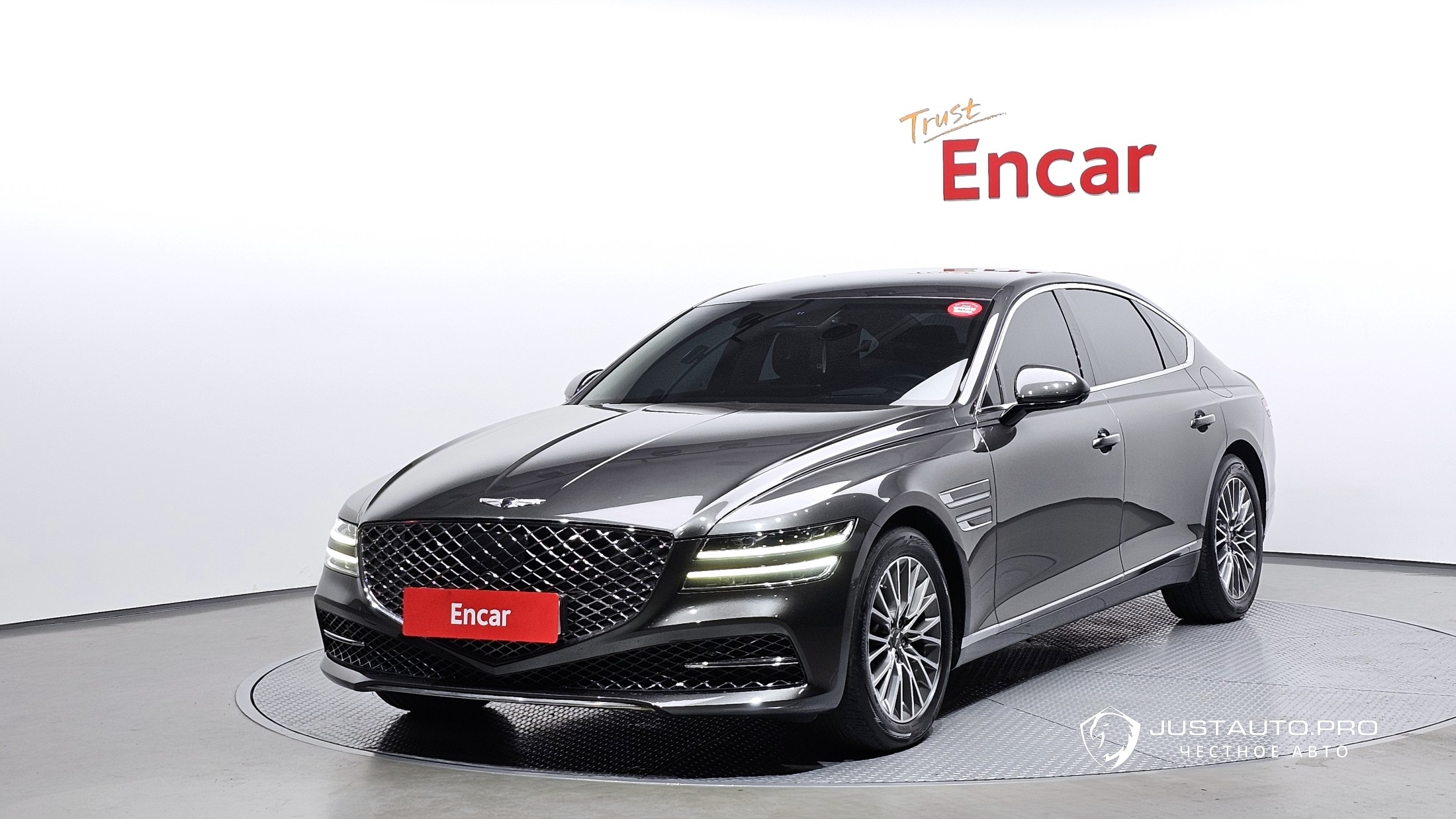 Автомобиль Genesis G80