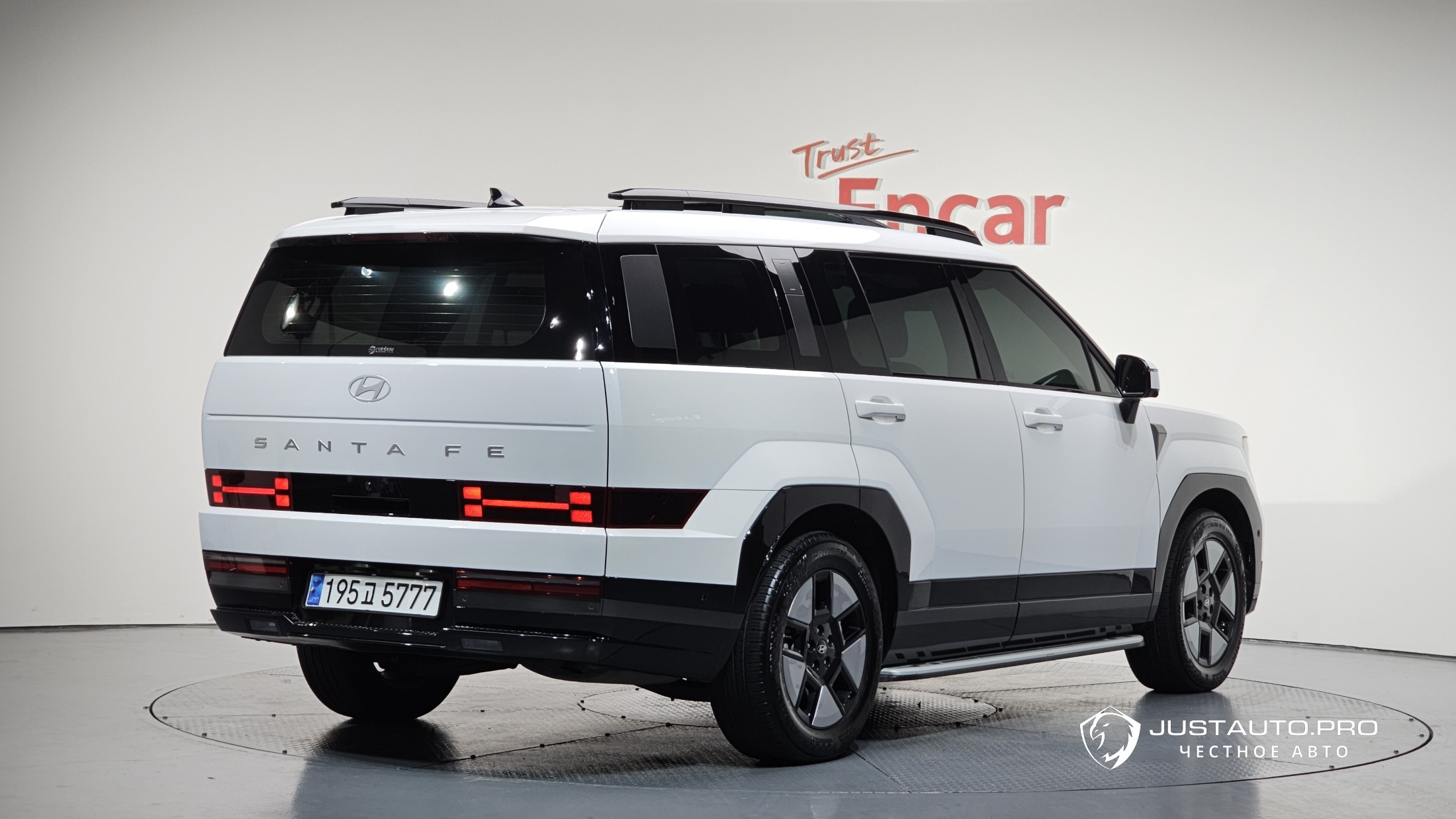 Автомобиль Hyundai Santafe