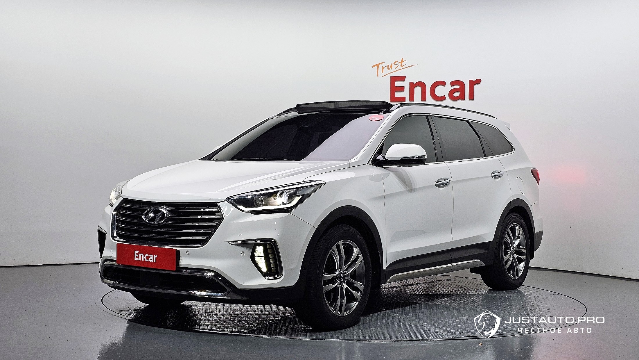 Автомобиль Hyundai Maxcruz