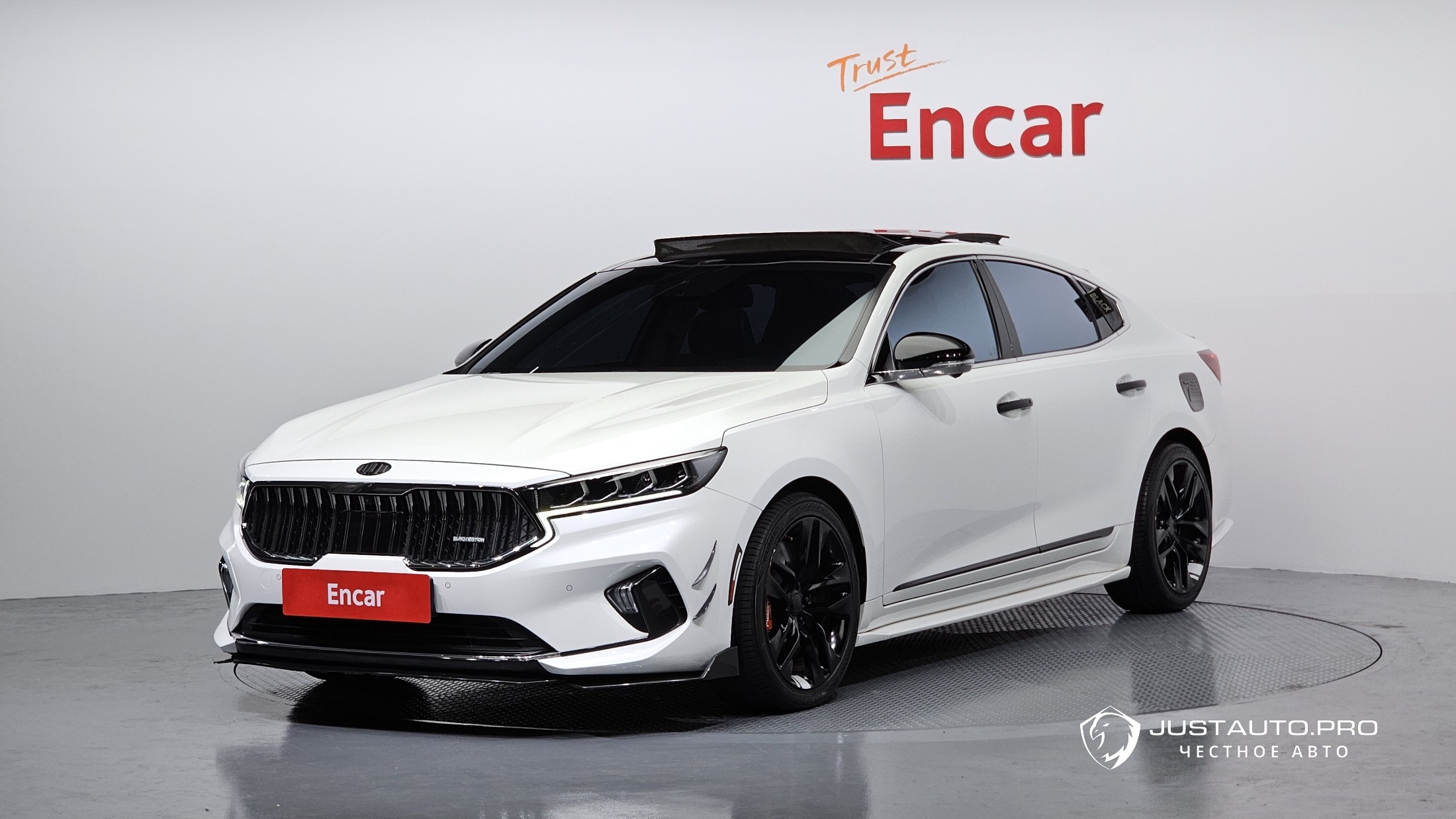 Автомобиль Kia K7