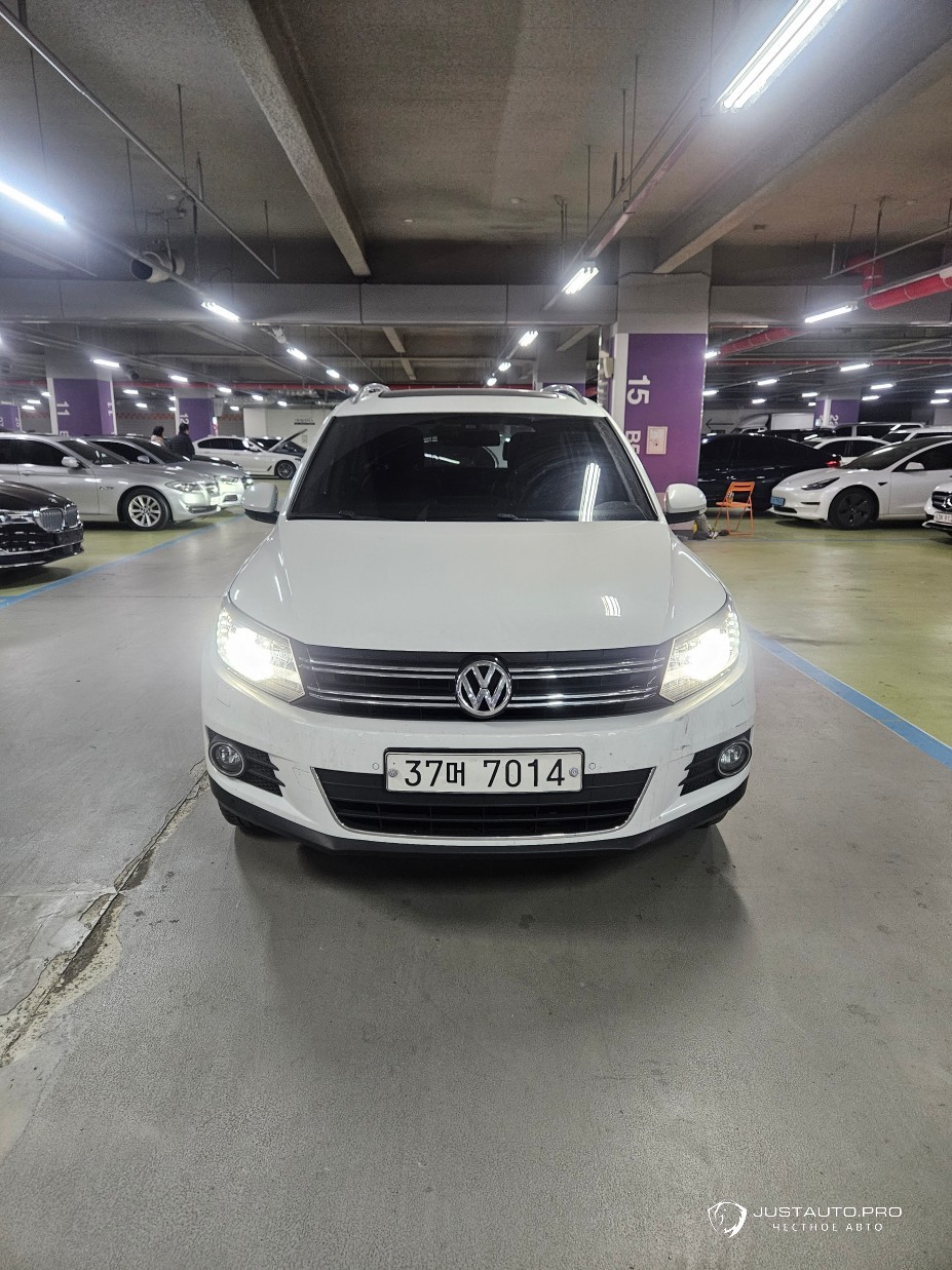 Автомобиль Volkswagen Tiguan