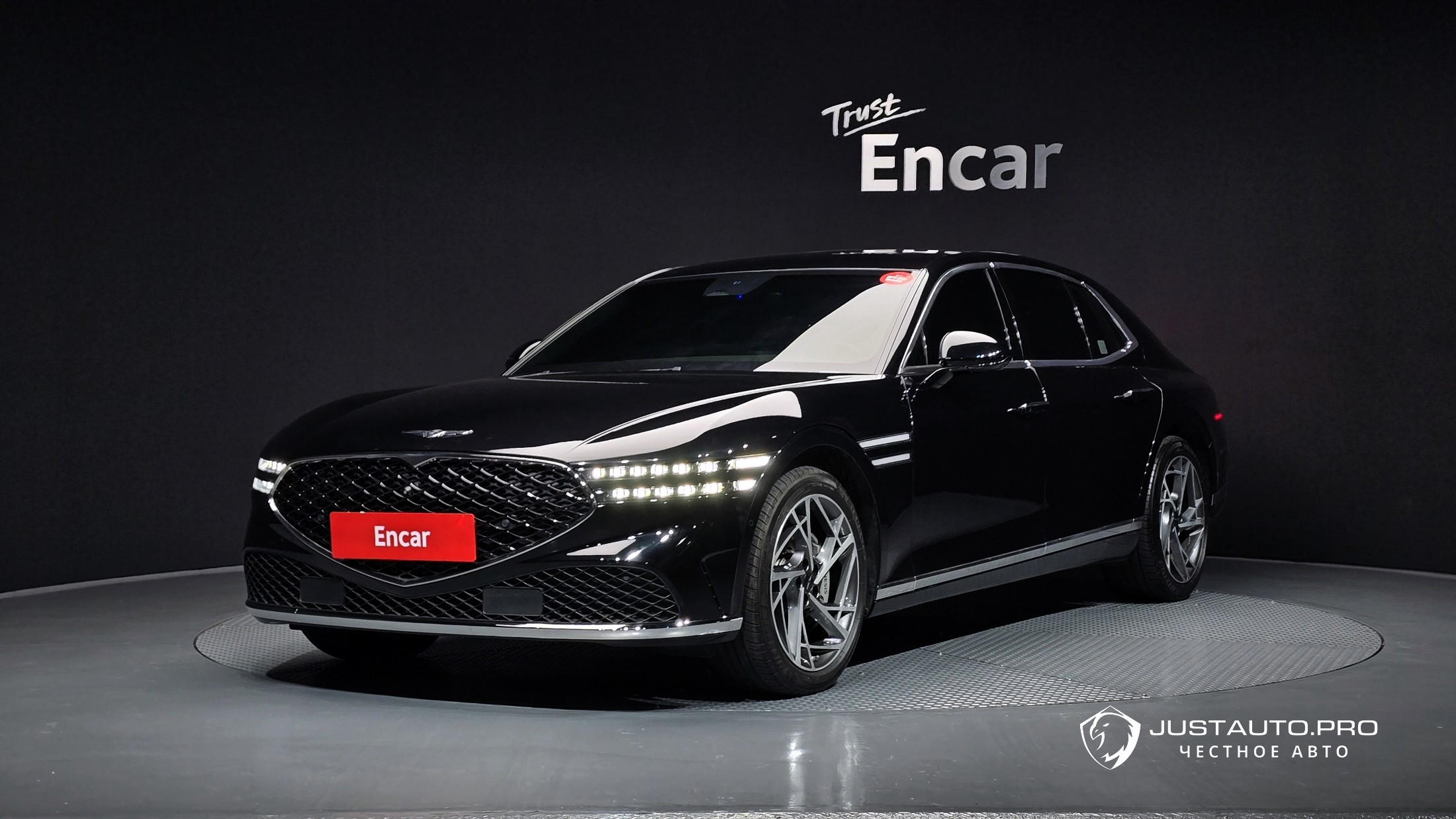 Автомобиль Genesis G90